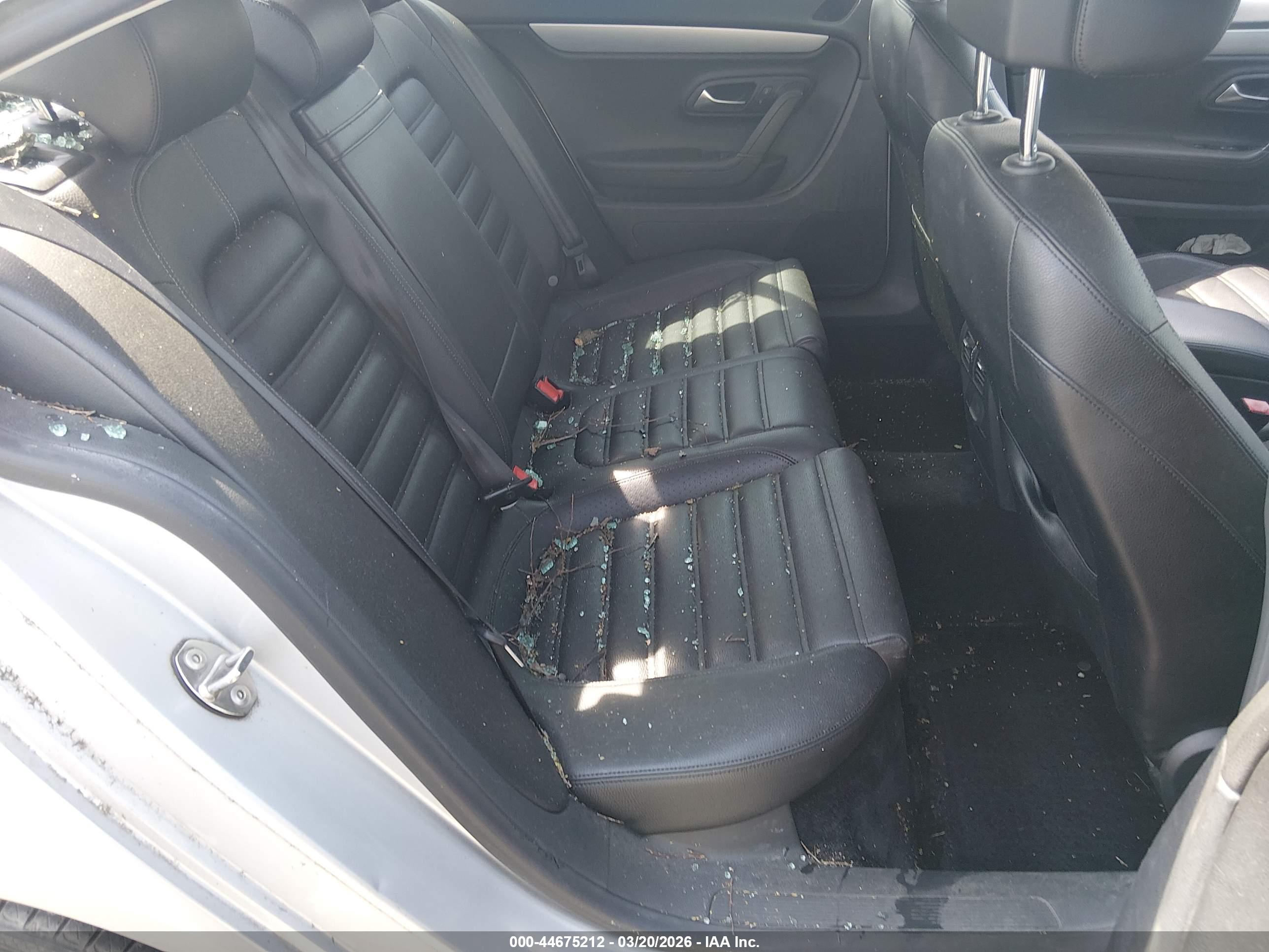 VOLKSWAGEN CC image 8