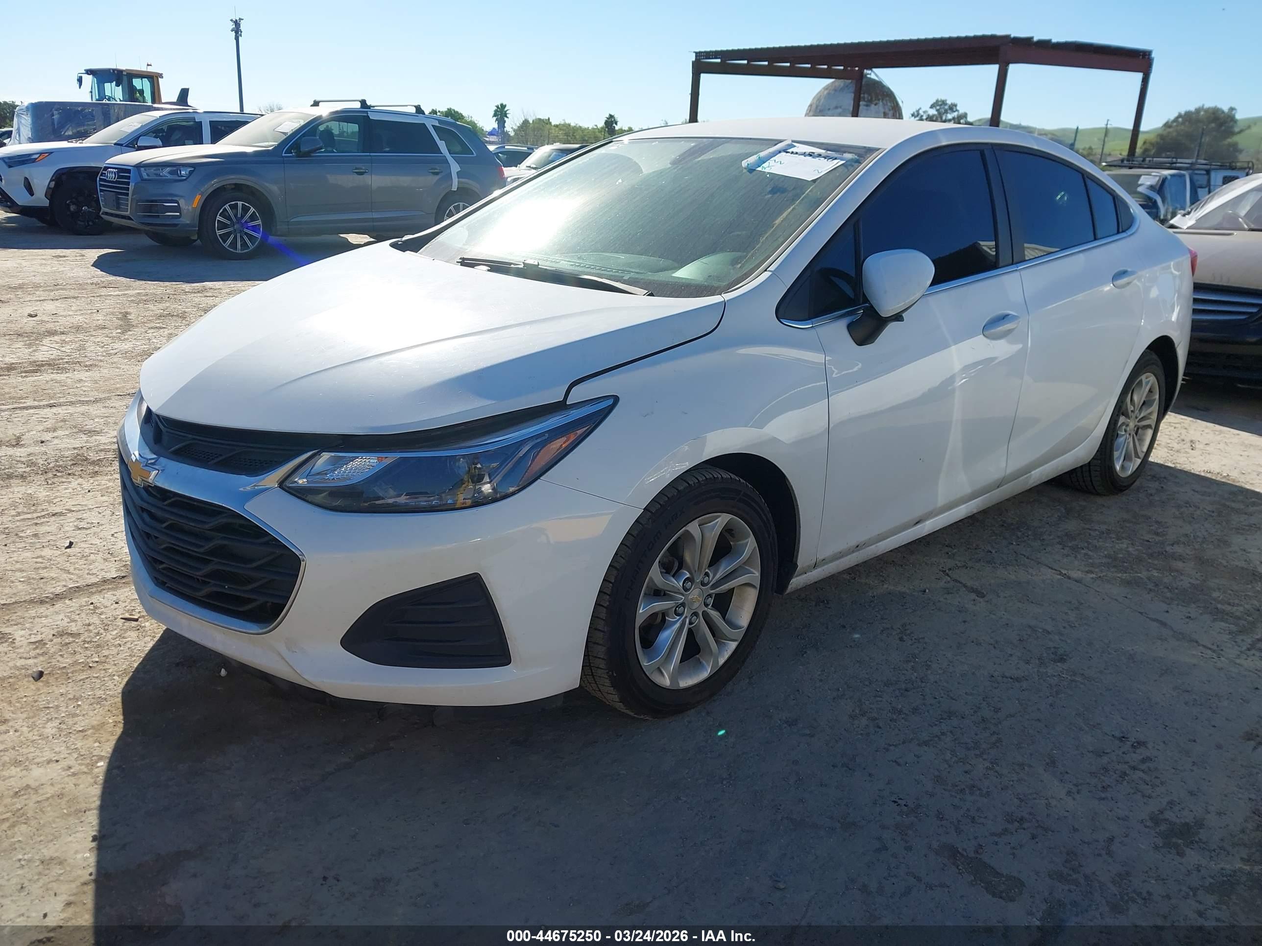 CHEVROLET CRUZE image 2