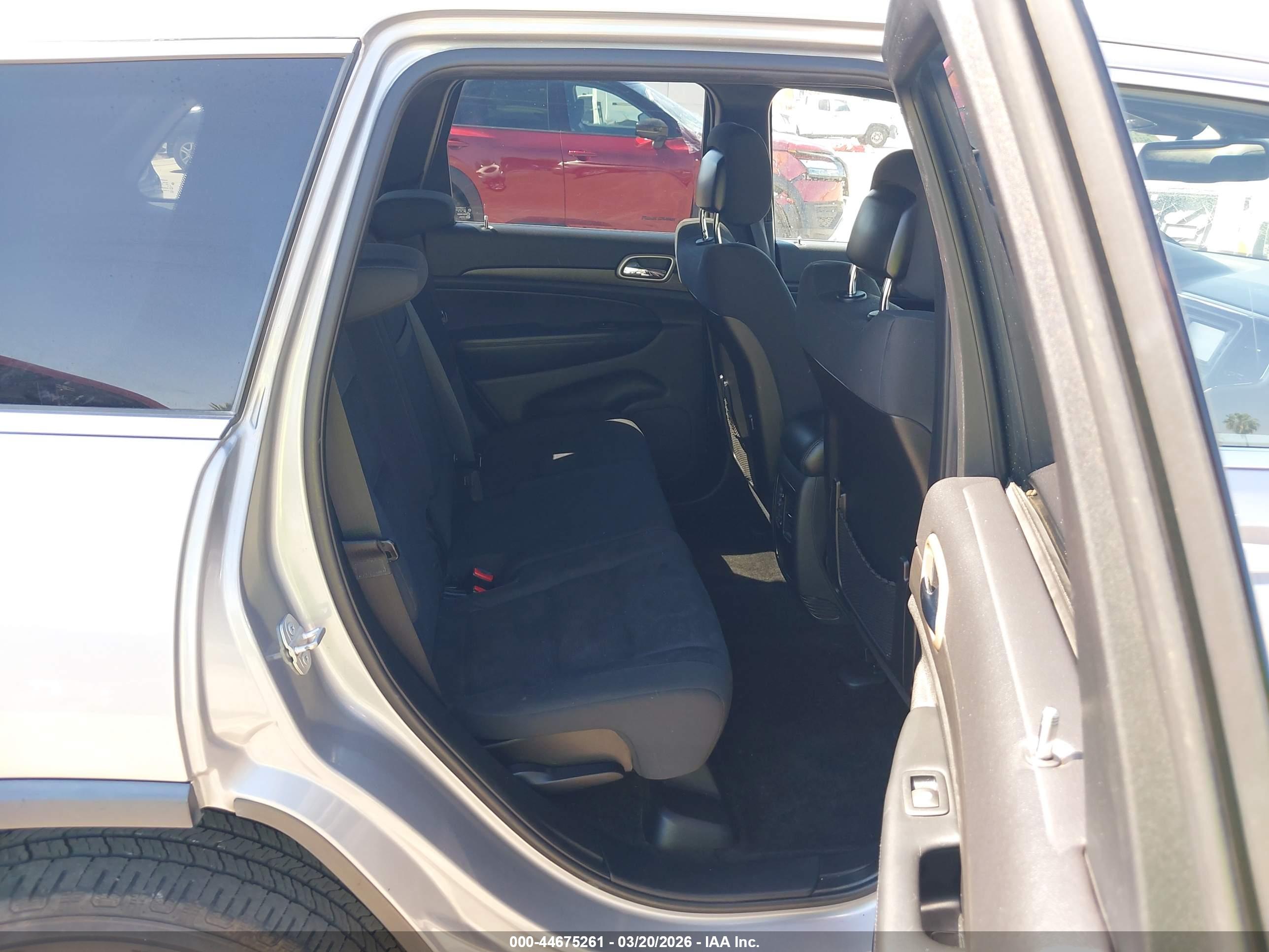 JEEP GRAND image 8