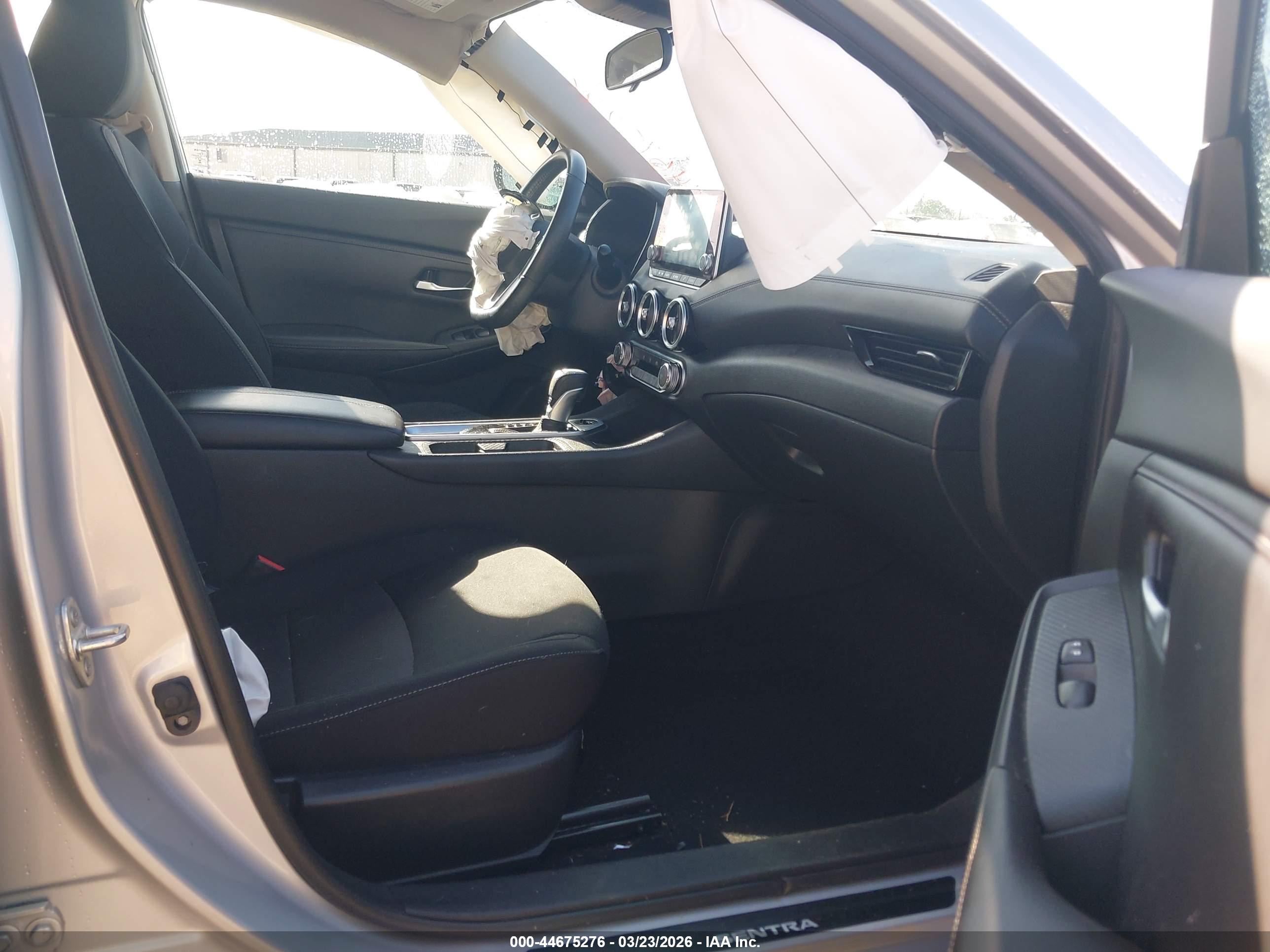 NISSAN SENTRA image 5