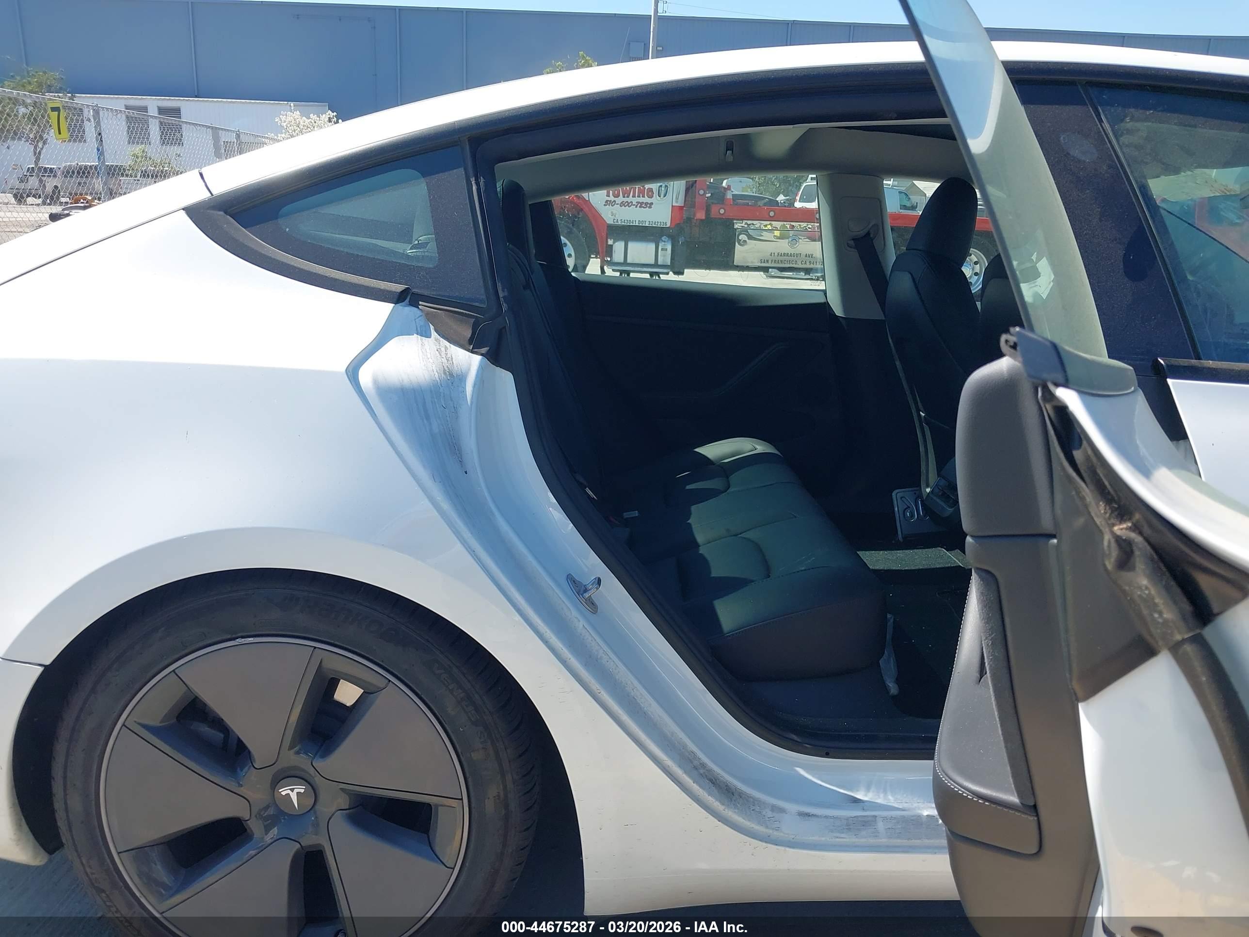 TESLA MODEL image 8