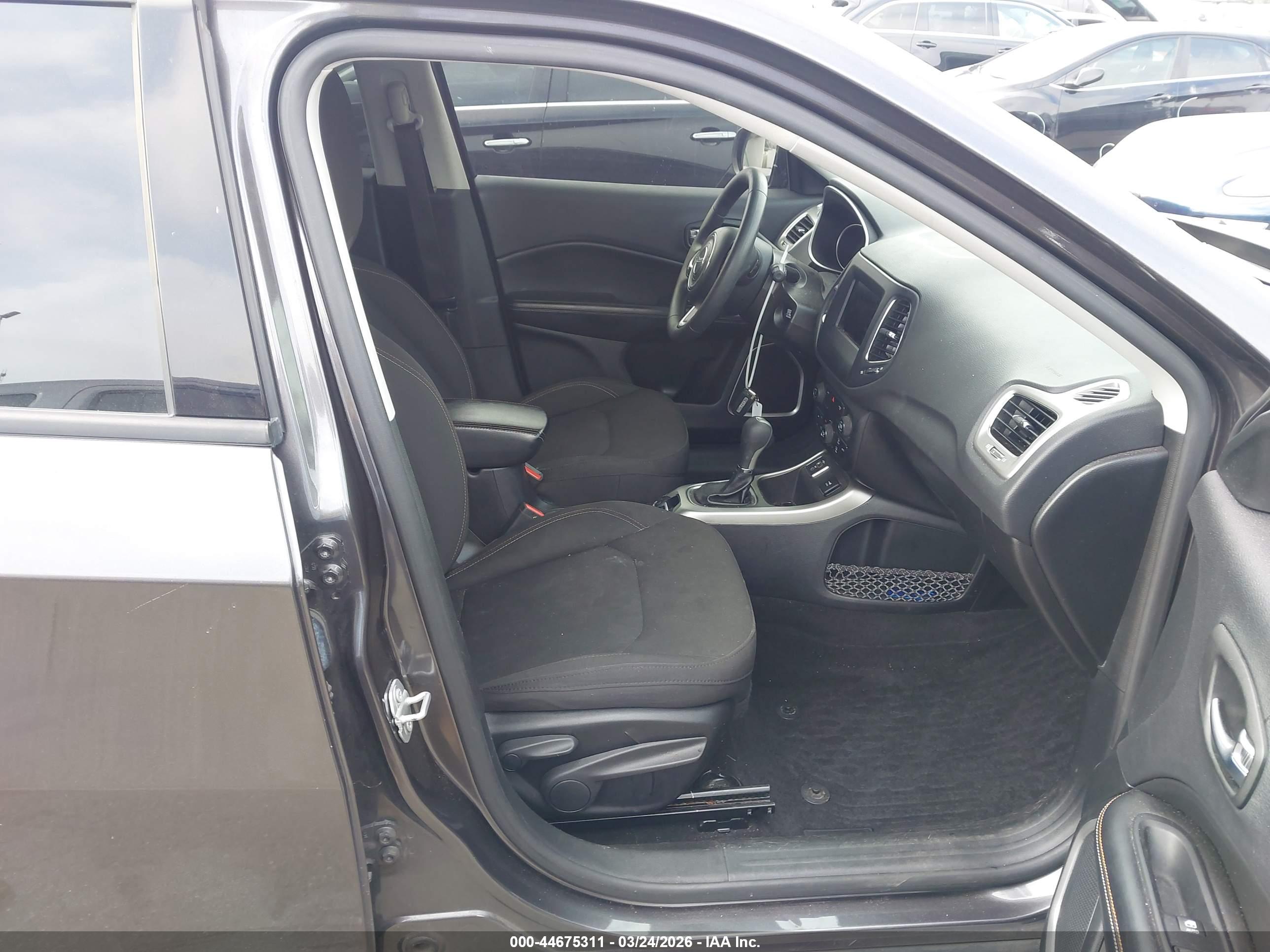 JEEP COMPASS image 5