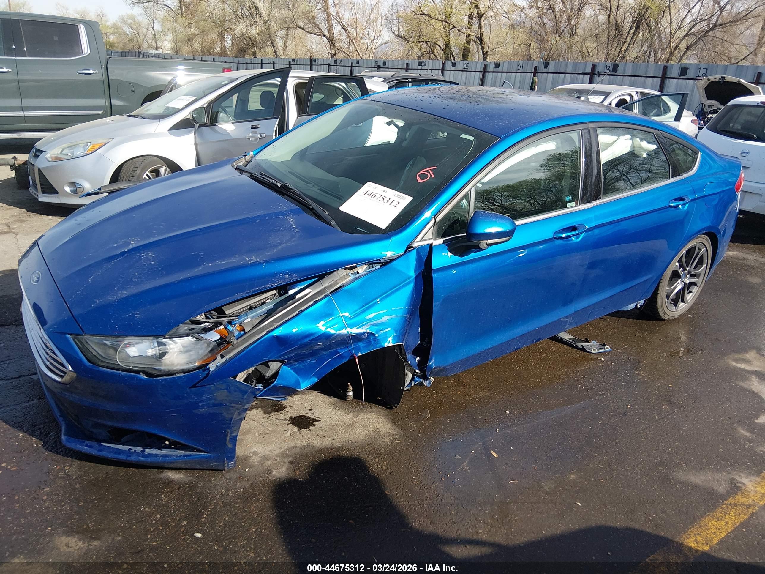 FORD FUSION image 2