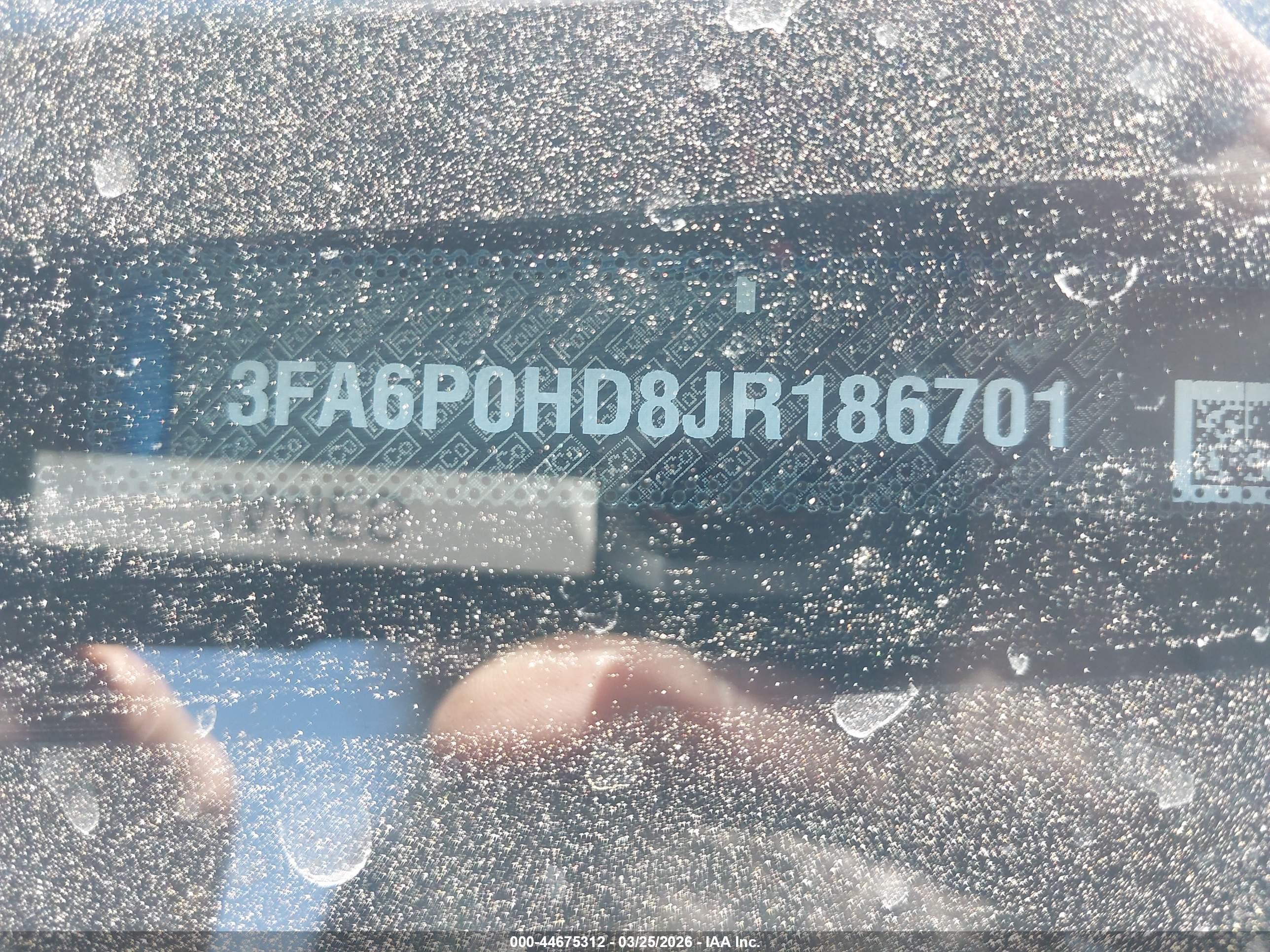 FORD FUSION image 9