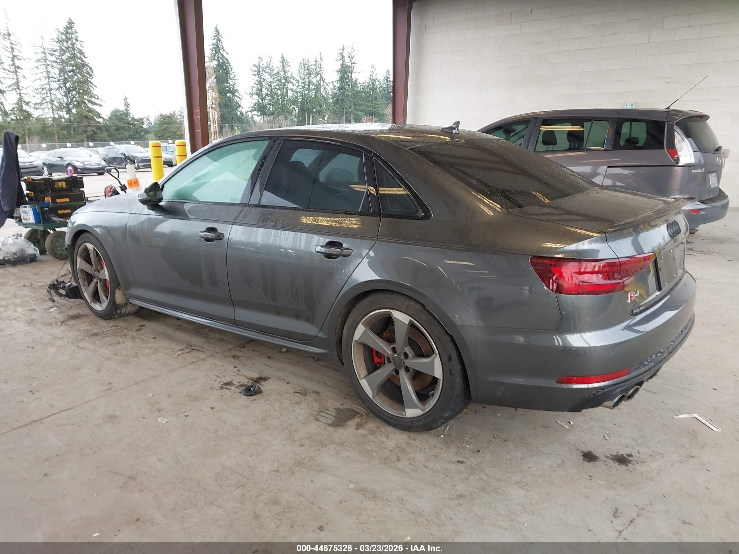 AUDI S4 image 3