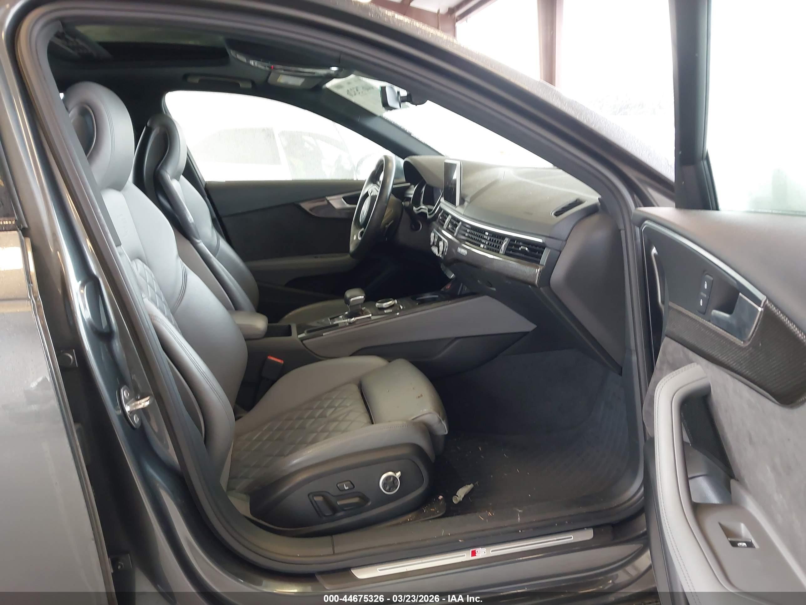 AUDI S4 image 5