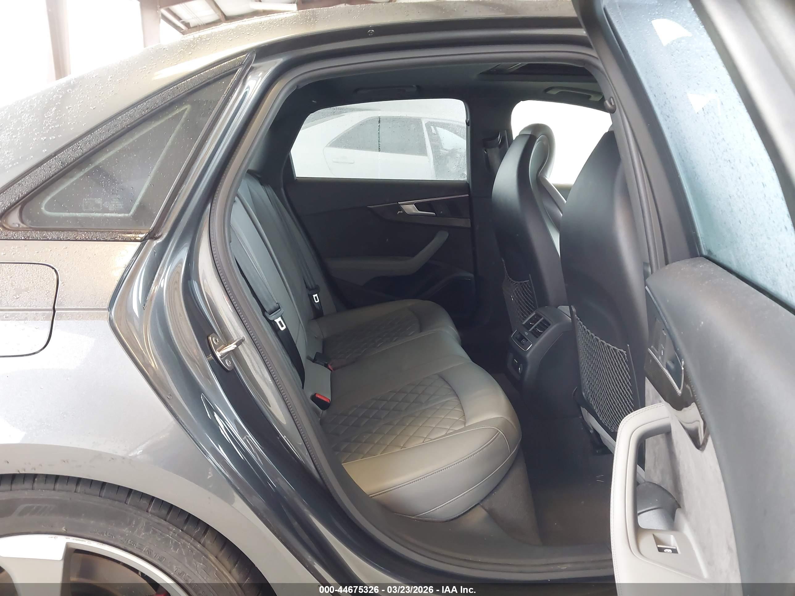AUDI S4 image 8