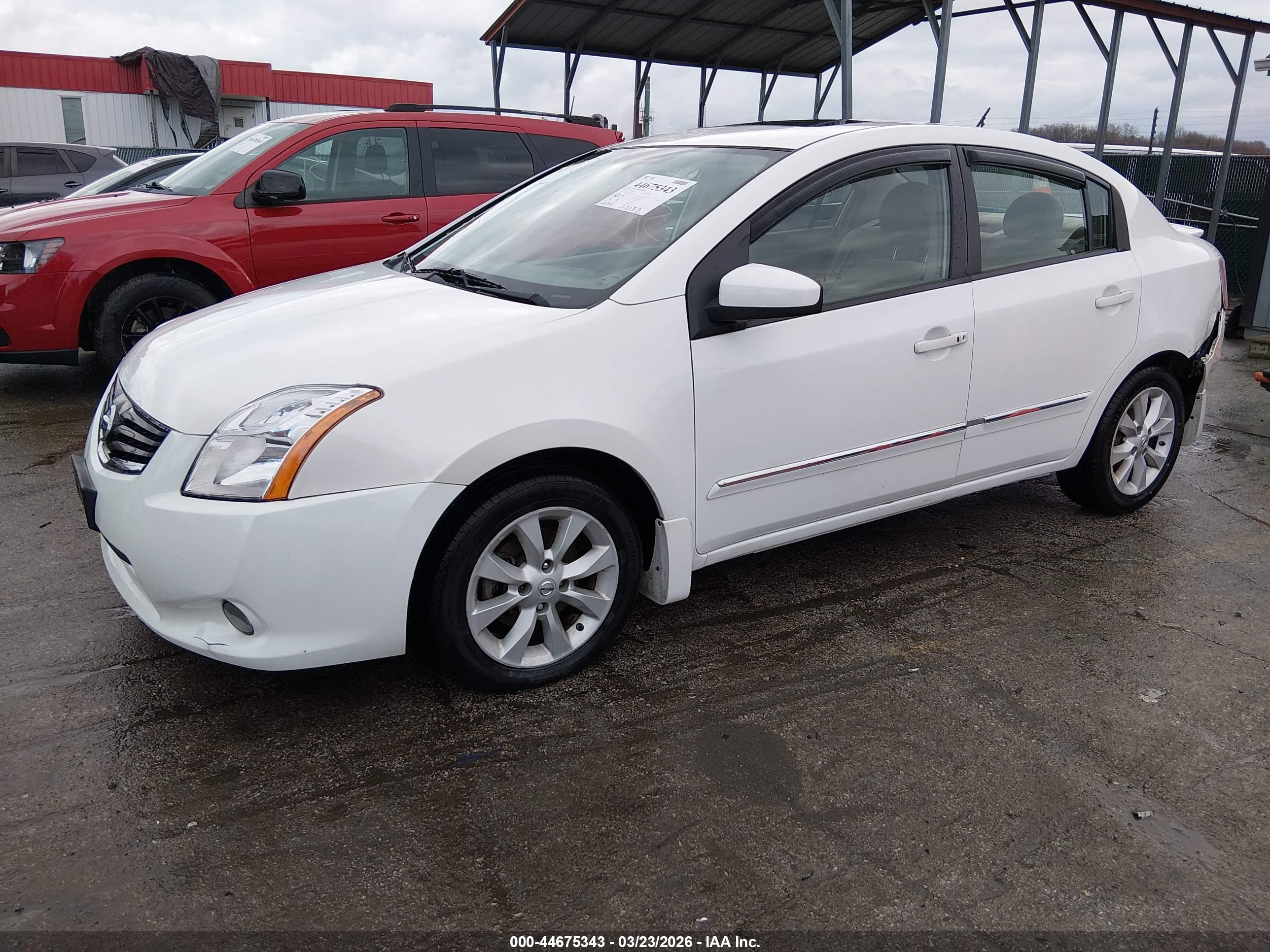 NISSAN SENTRA image 2