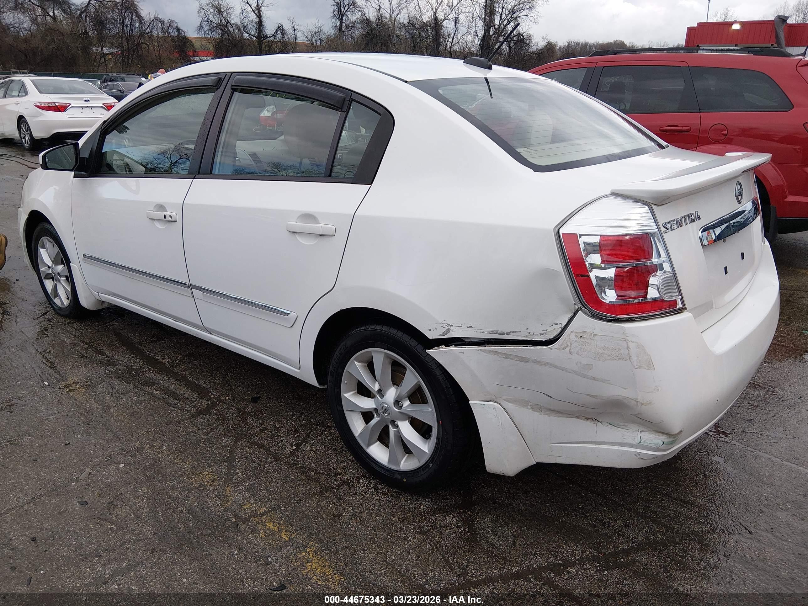 NISSAN SENTRA image 3