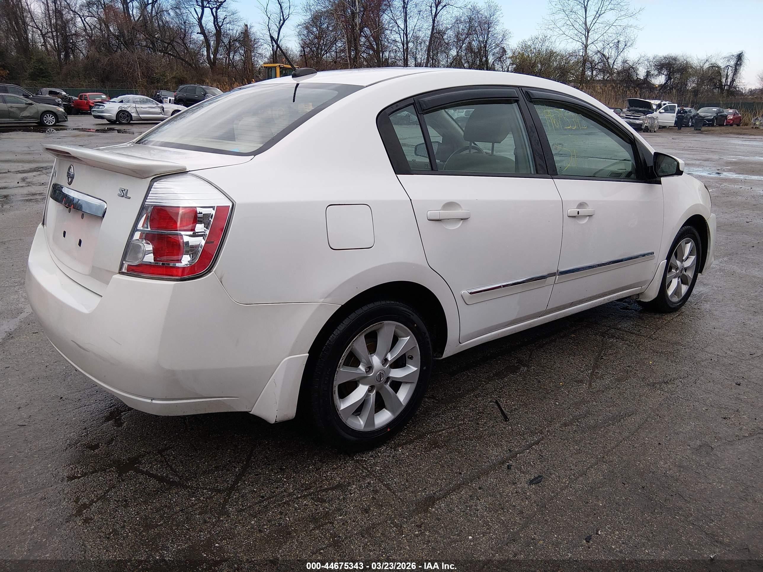 NISSAN SENTRA image 4