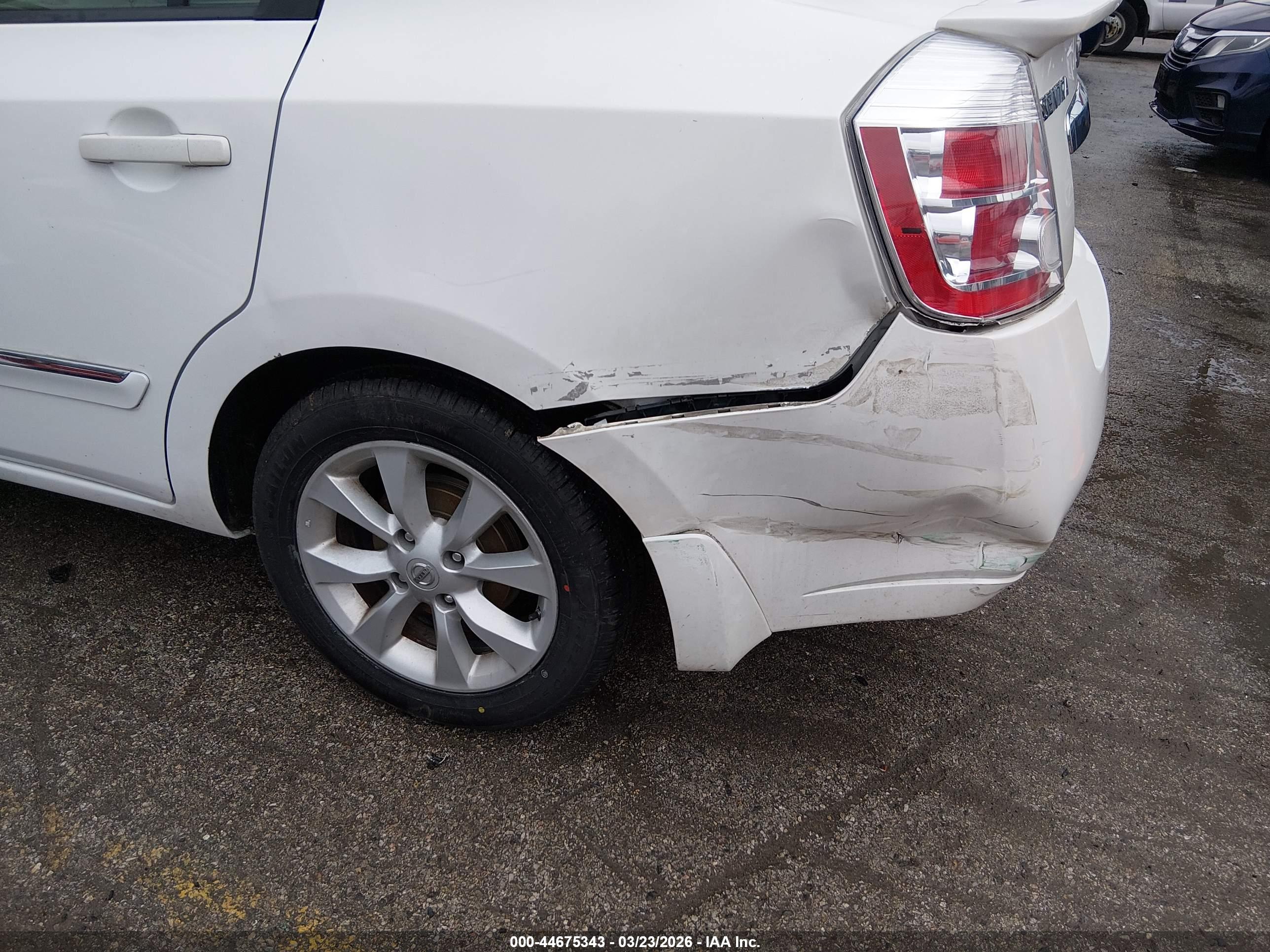 NISSAN SENTRA image 6