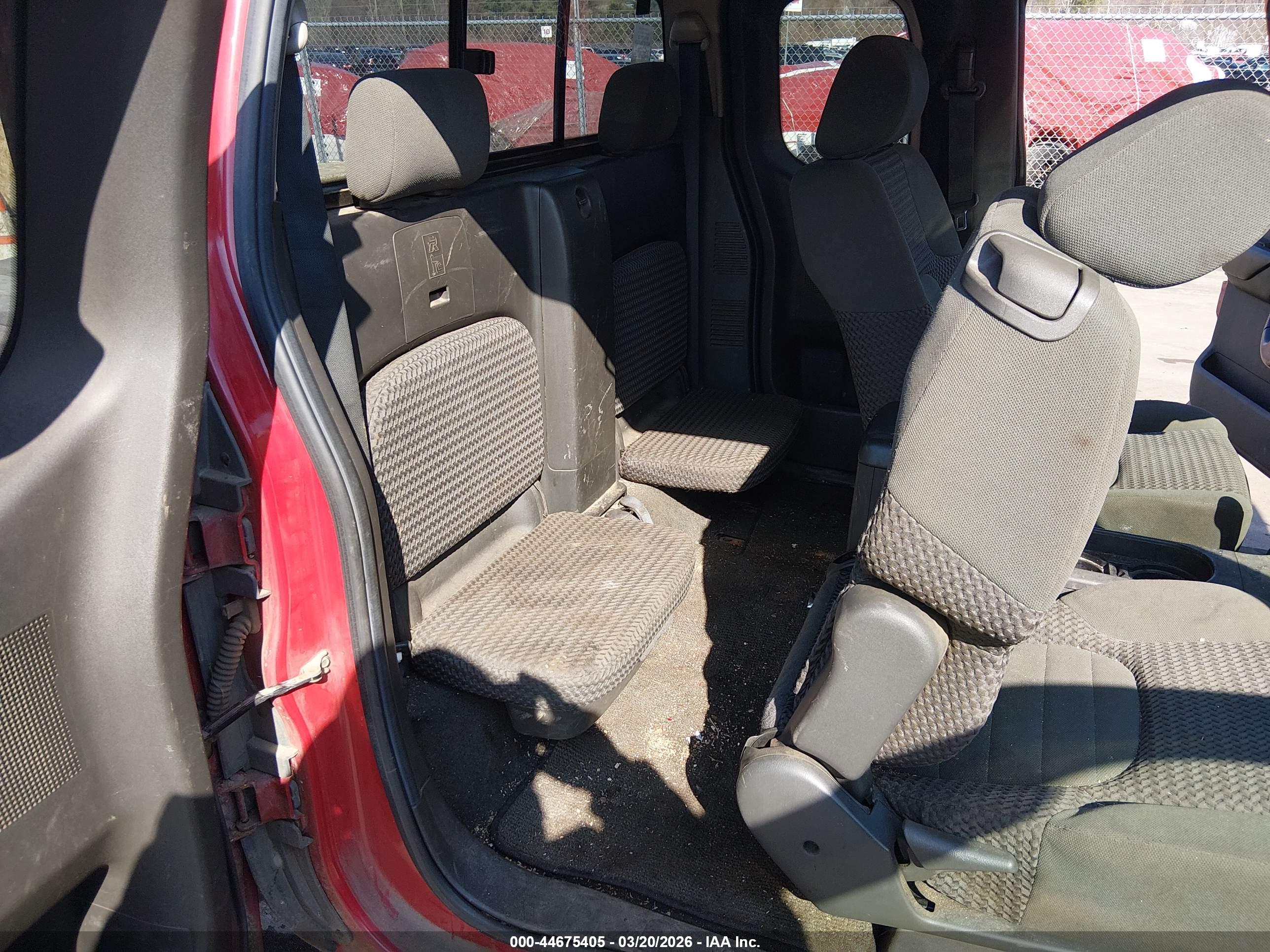 NISSAN FRONTIER image 8