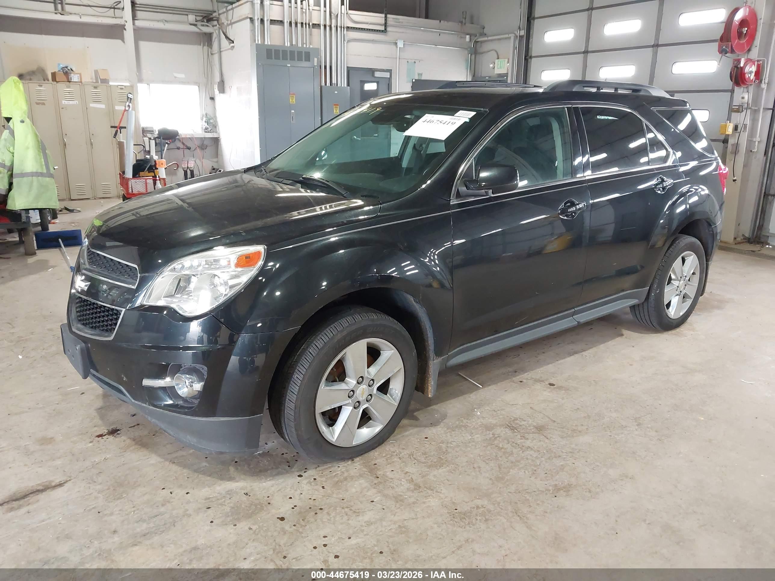 CHEVROLET EQUINOX image 2