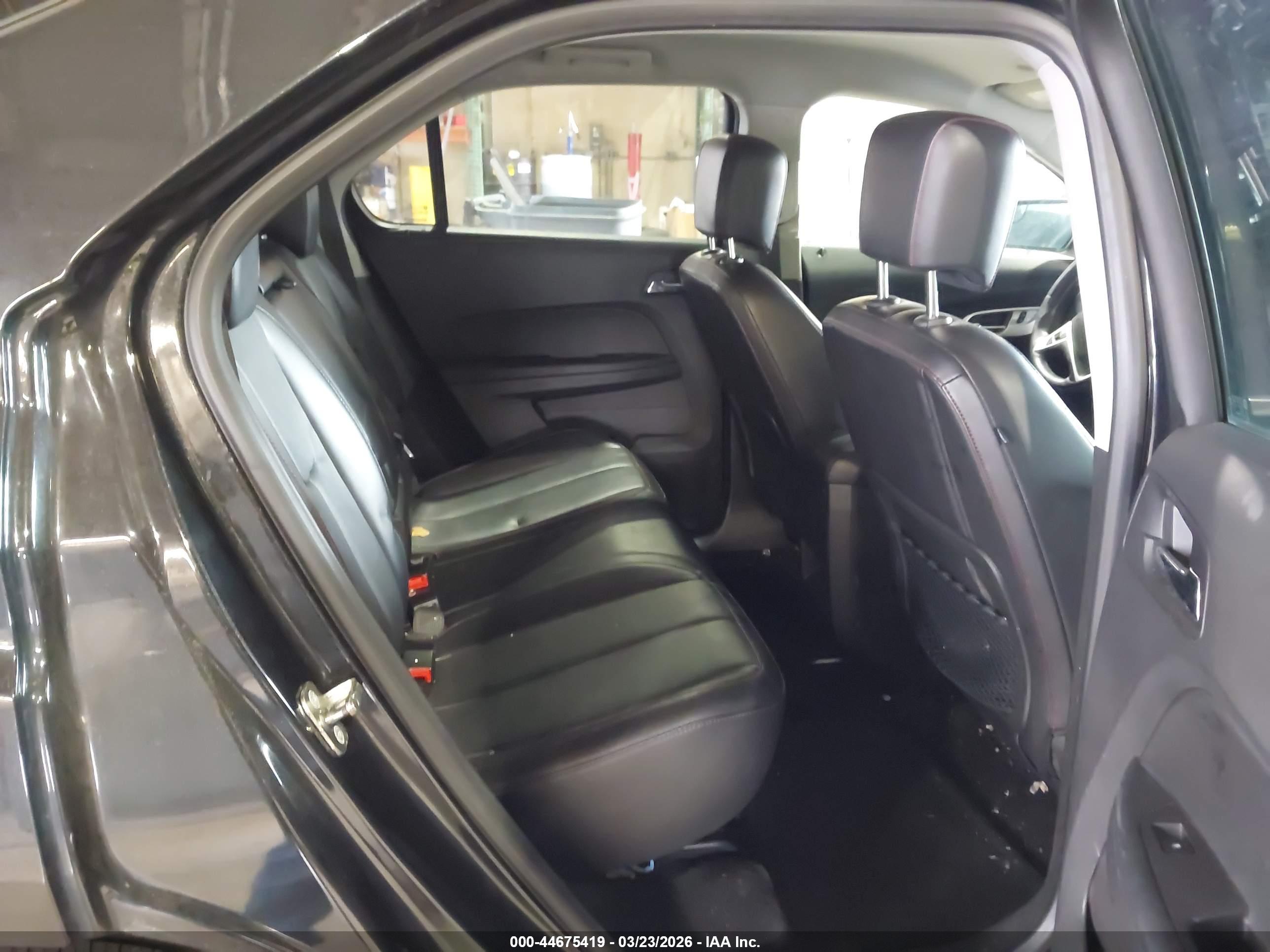 CHEVROLET EQUINOX image 8