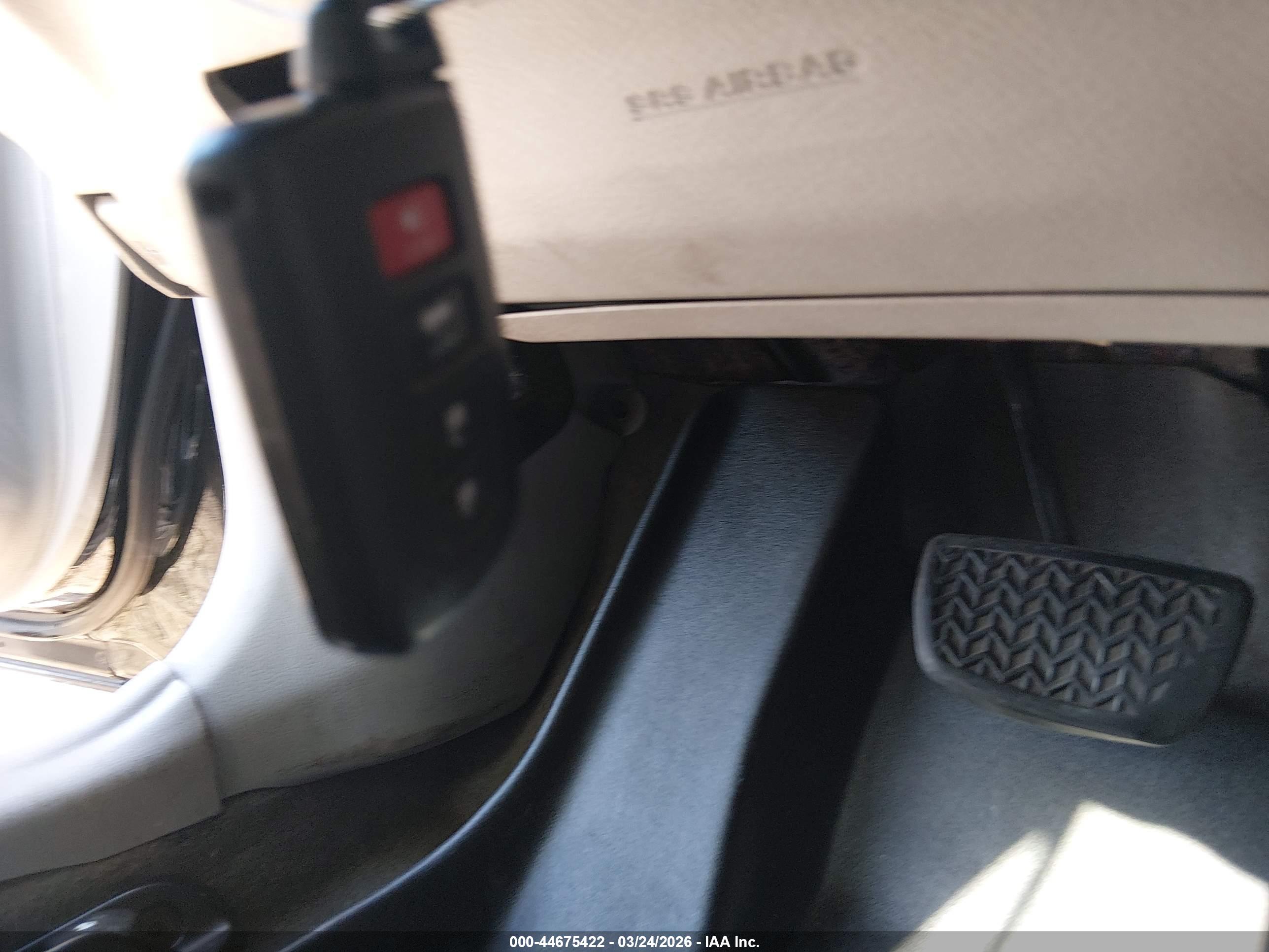 TOYOTA CAMRY image 11