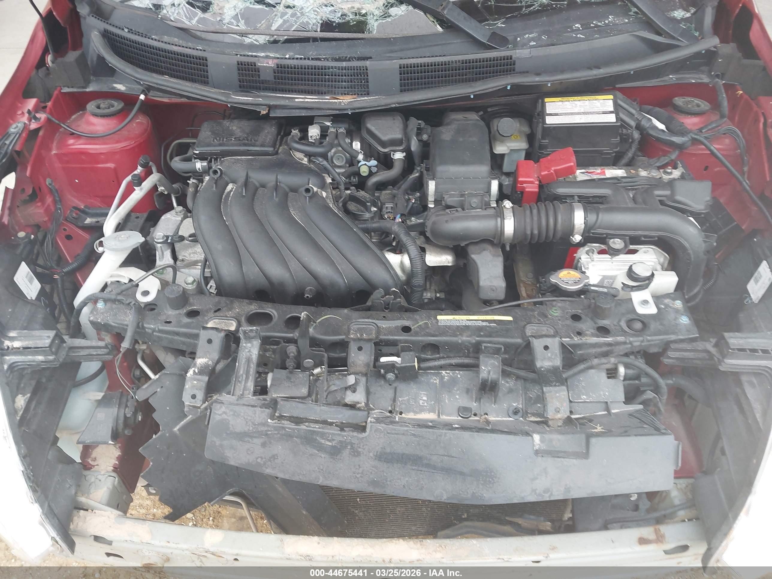 NISSAN VERSA image 10