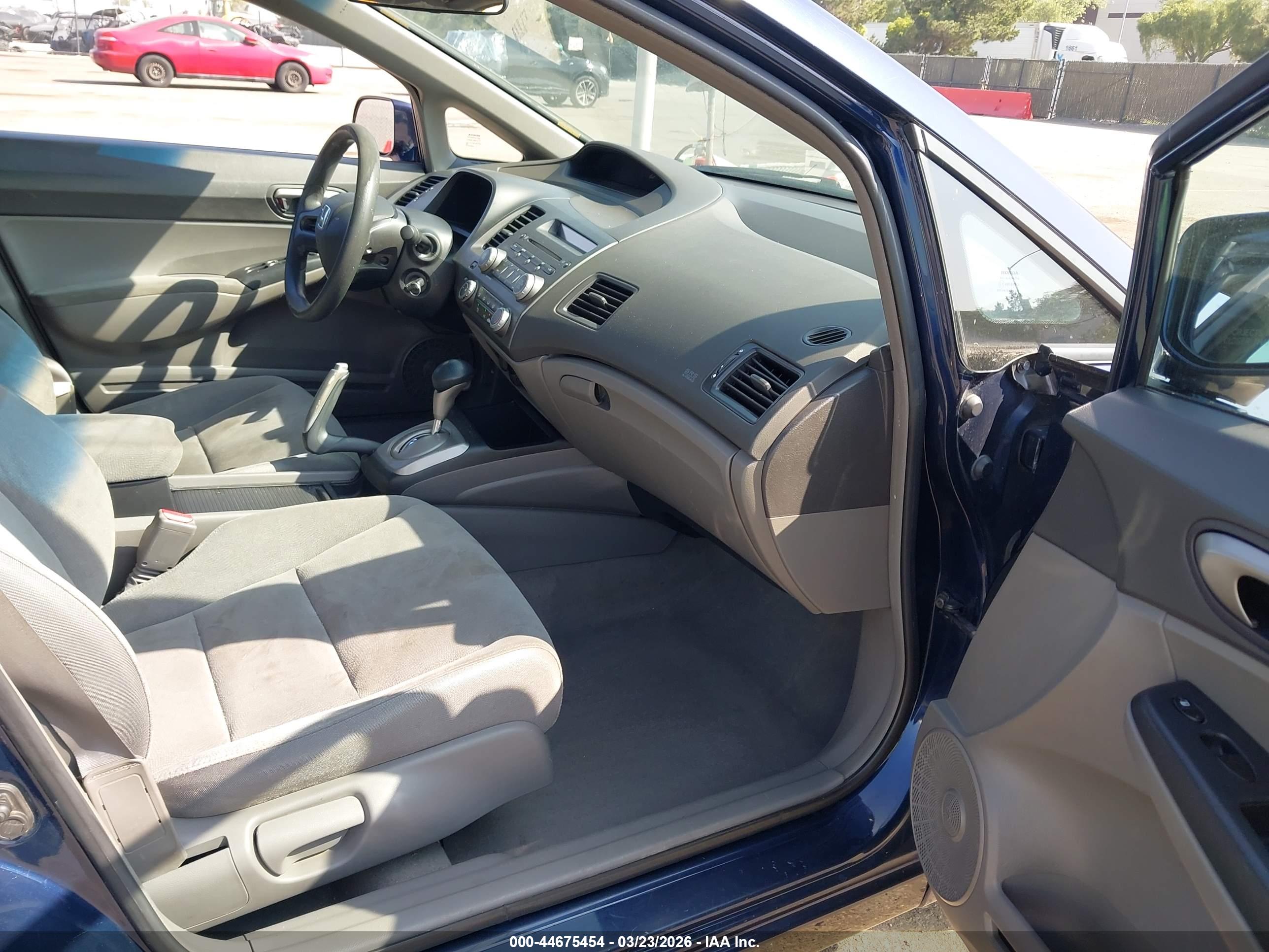 HONDA CIVIC image 5