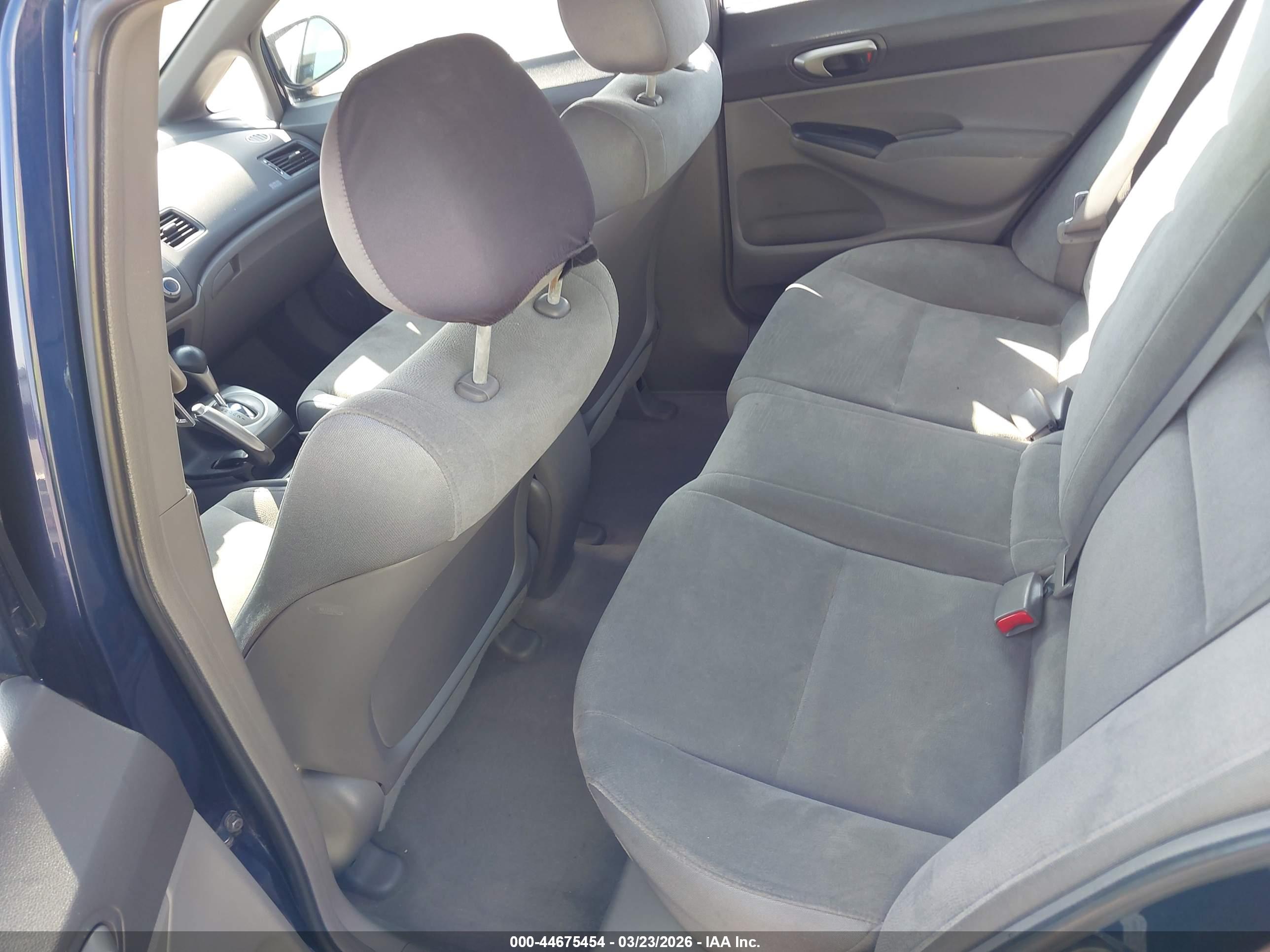HONDA CIVIC image 8