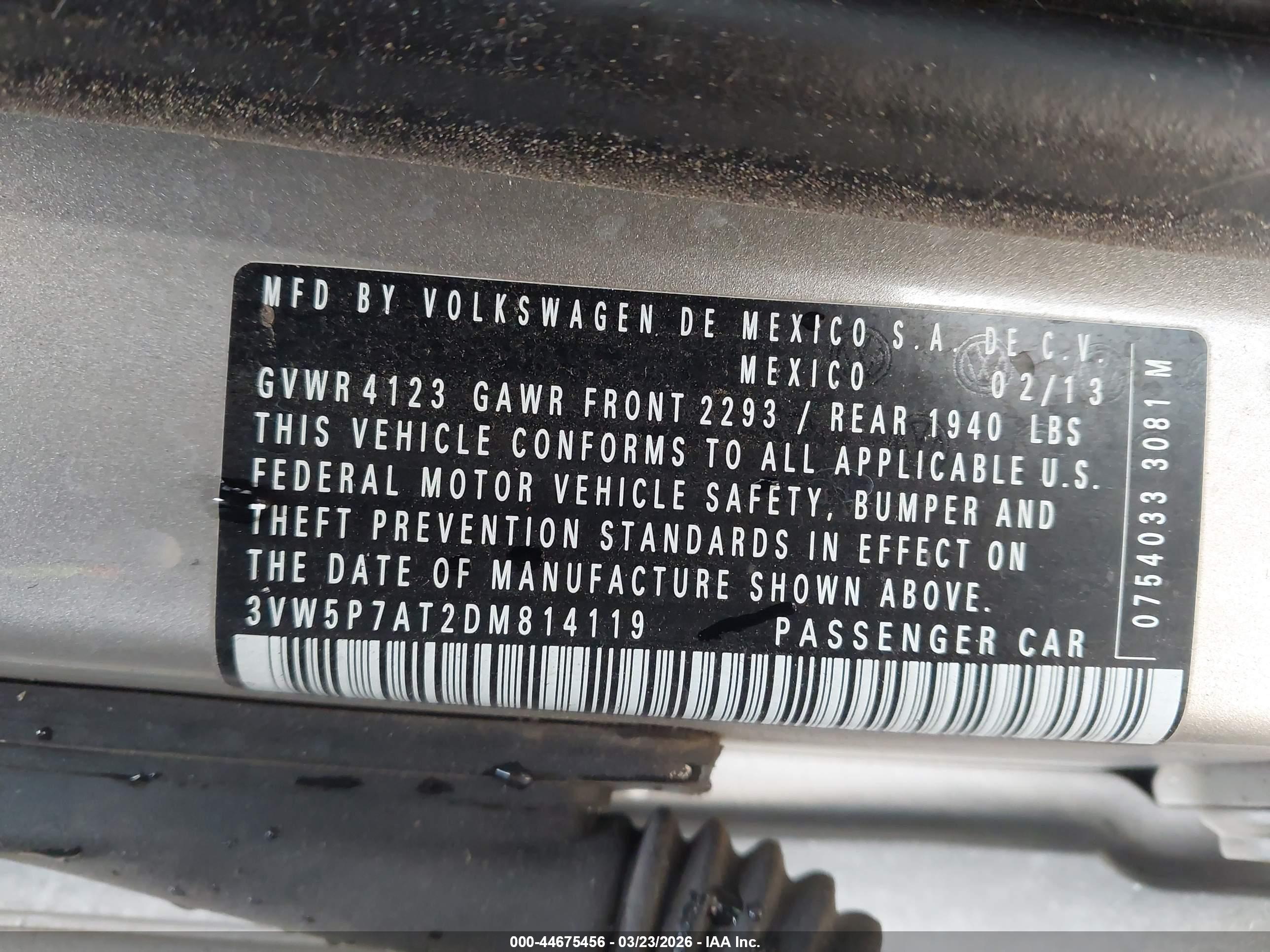 VOLKSWAGEN BEETLE image 9