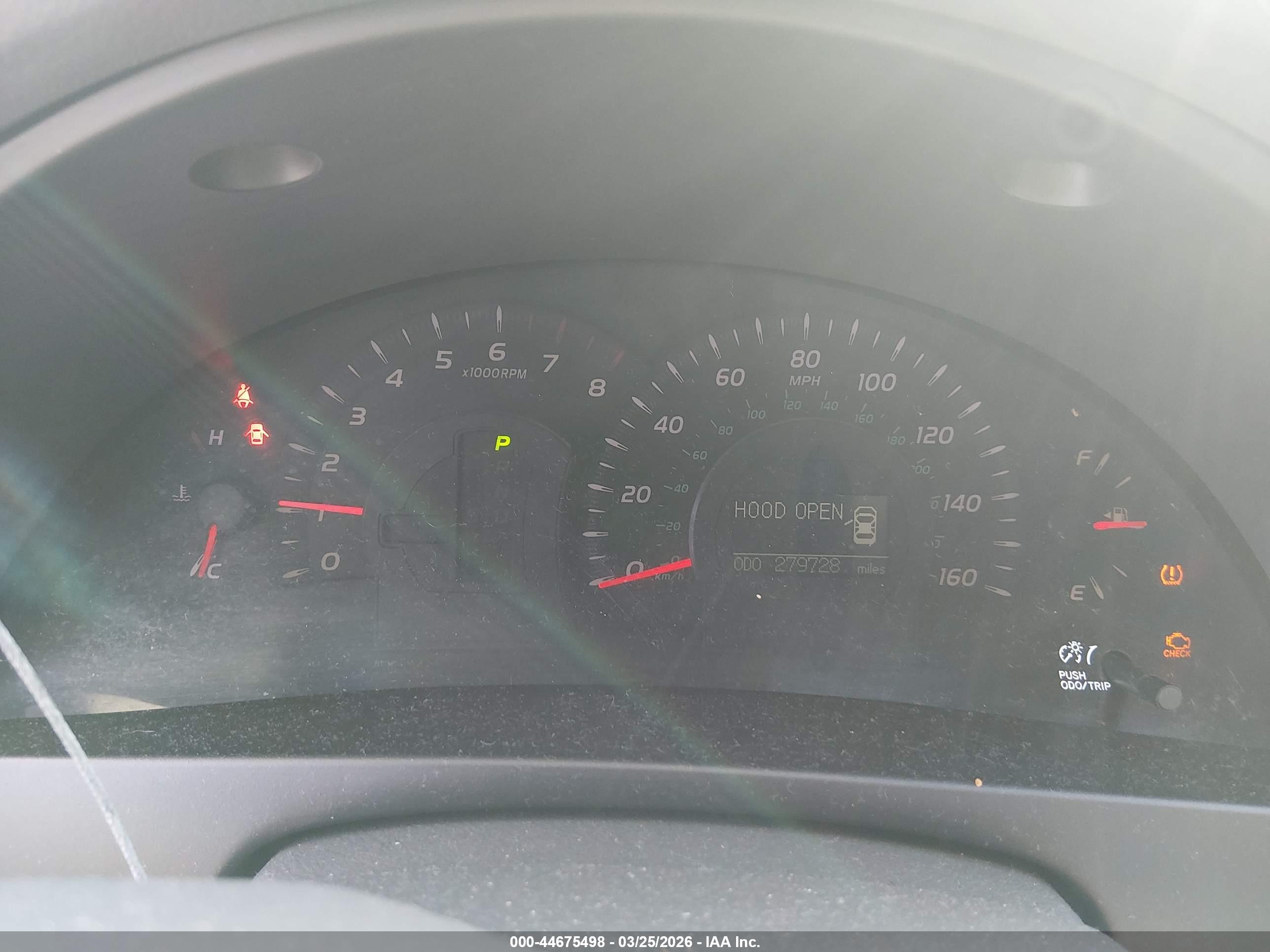 TOYOTA CAMRY image 7