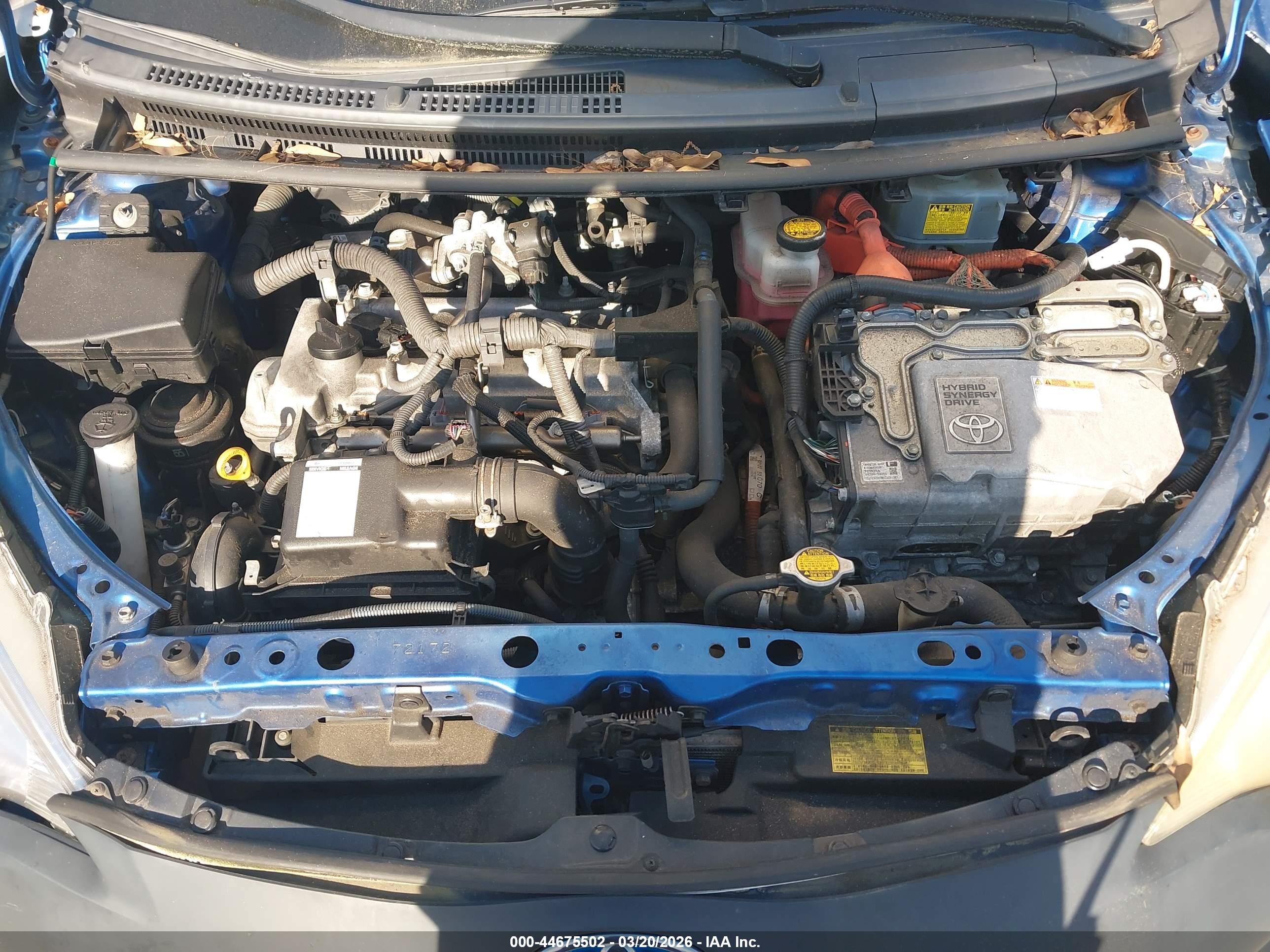 TOYOTA PRIUS image 10