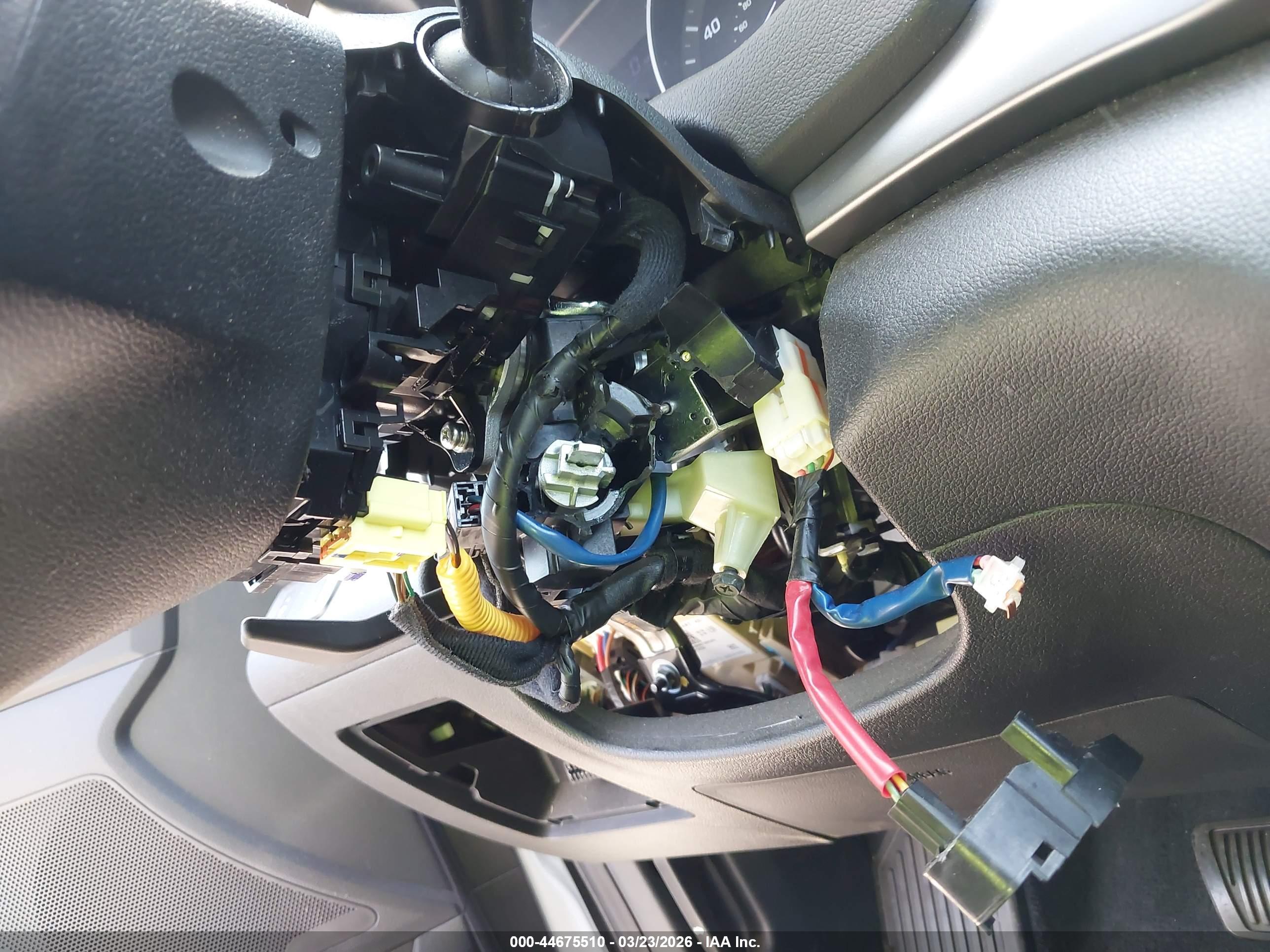 HYUNDAI ELANTRA image 6