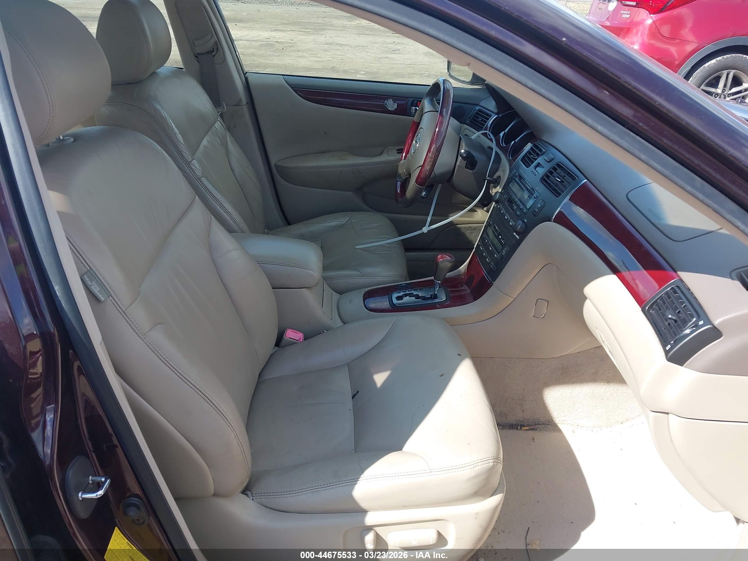 LEXUS ES image 5
