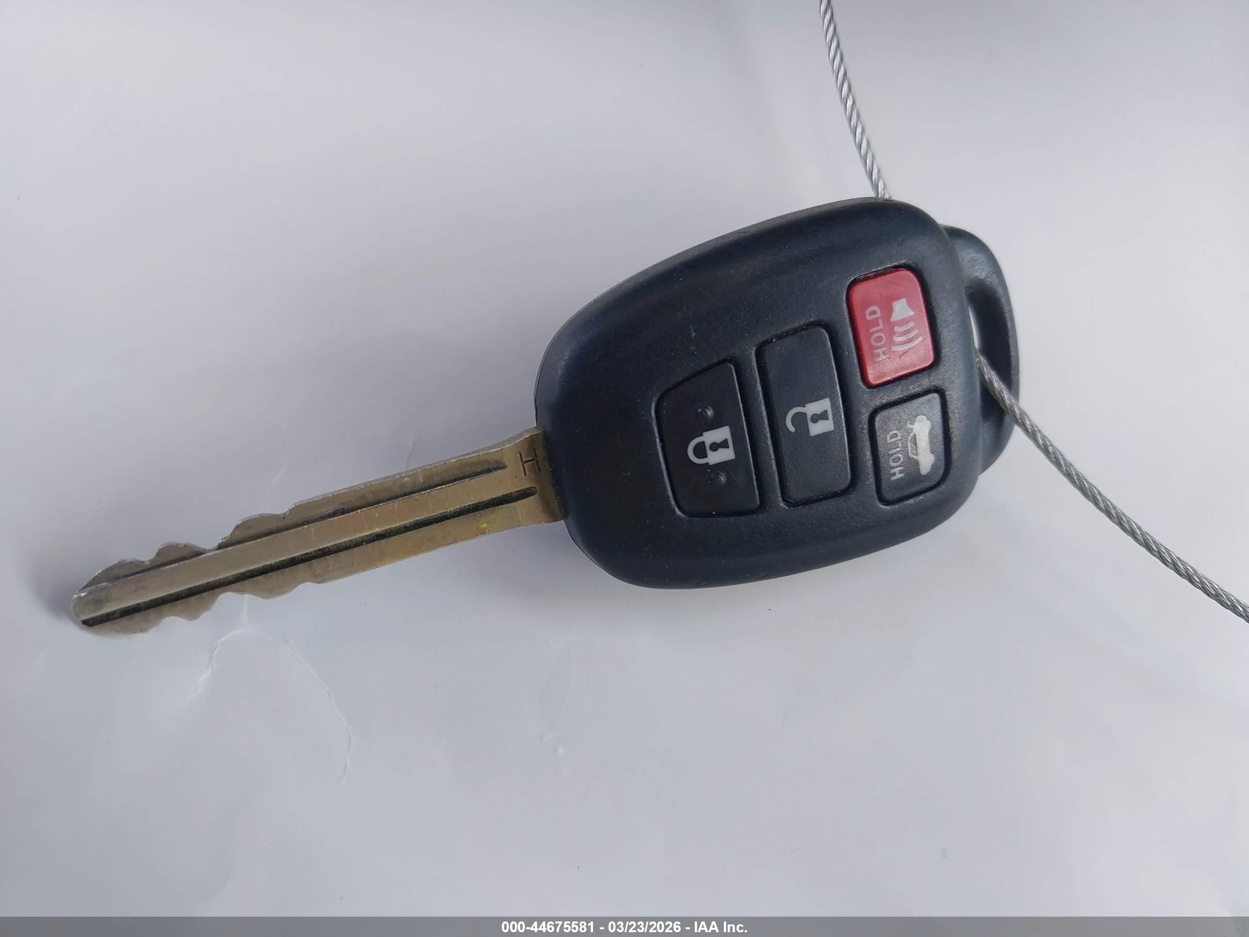 TOYOTA COROLLA image 11