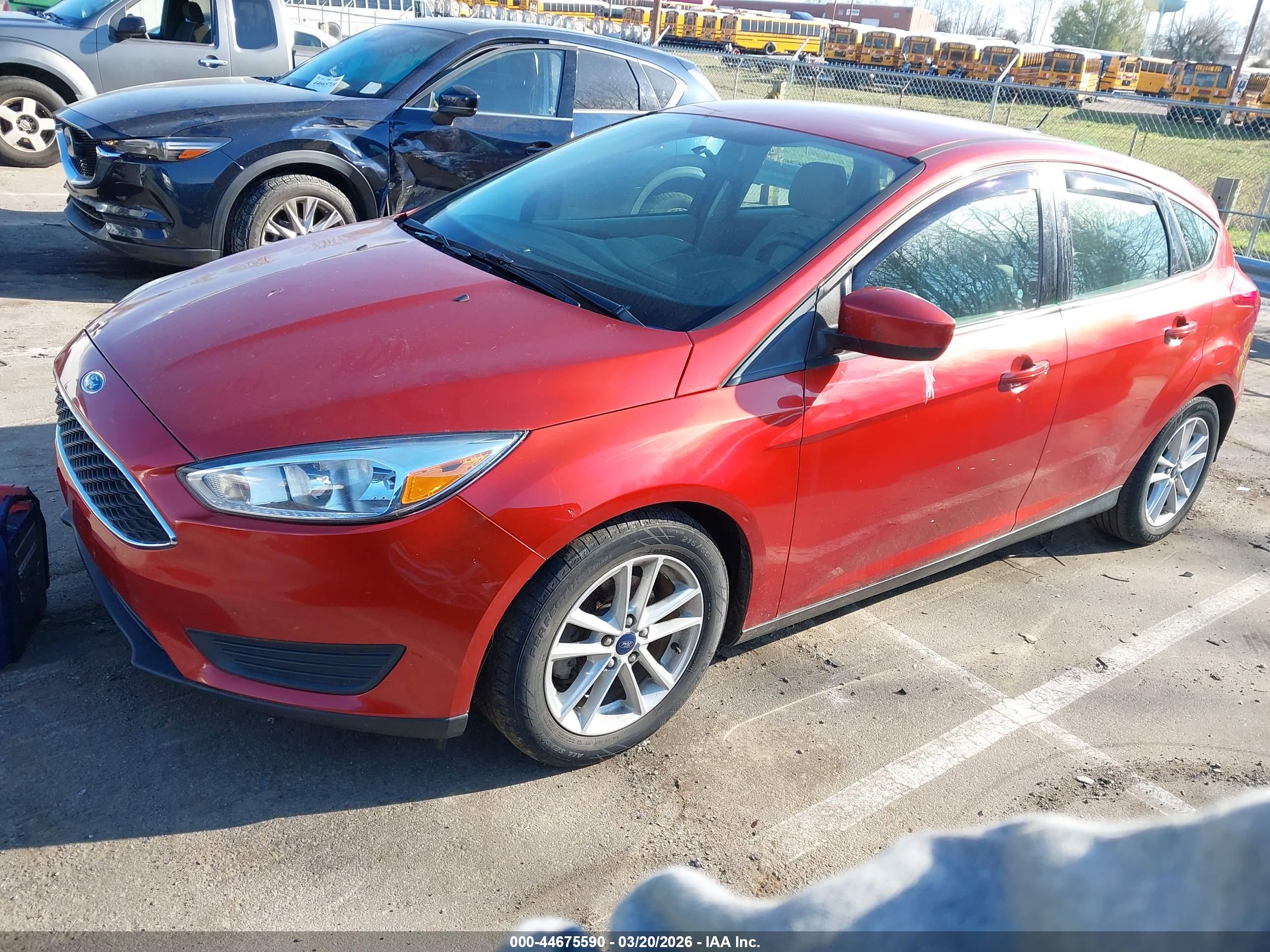 FORD FOCUS image 2