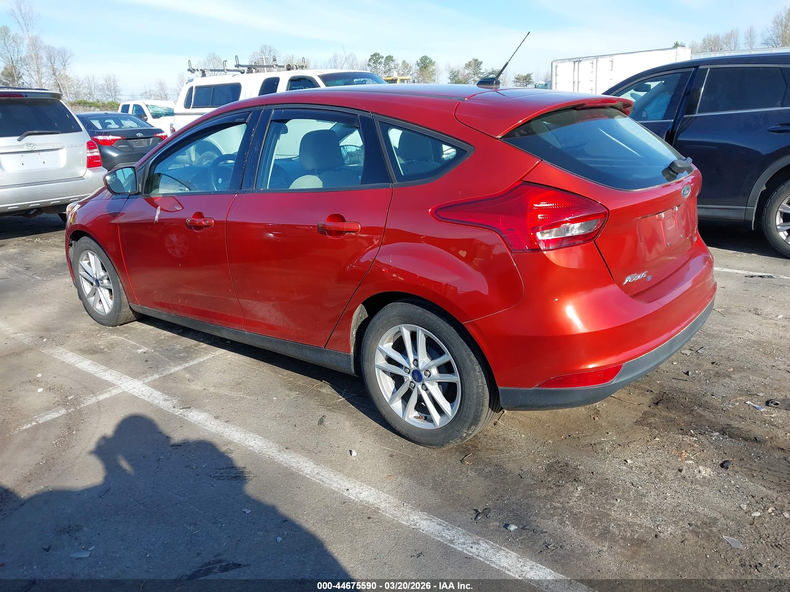 FORD FOCUS image 3