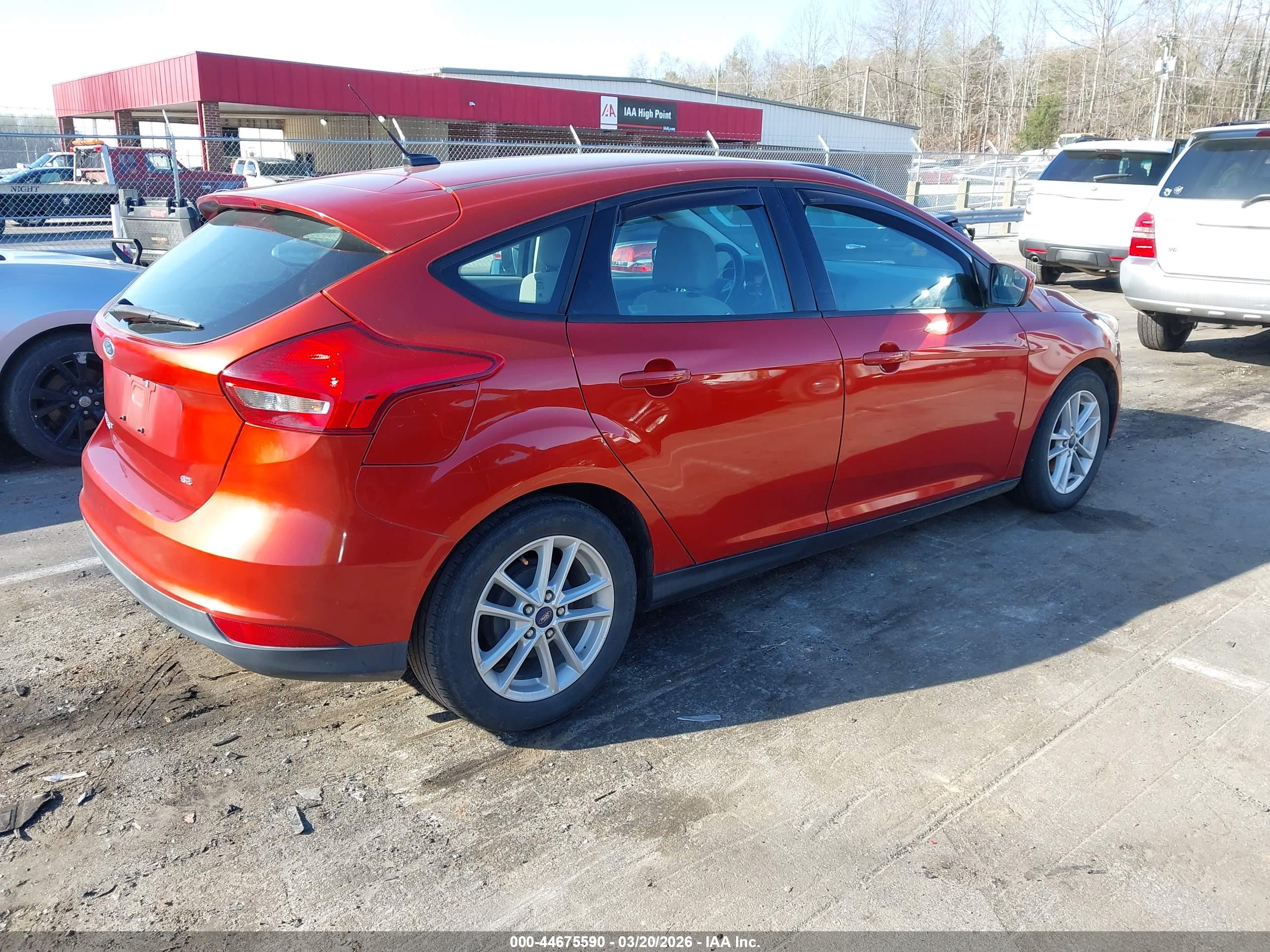 FORD FOCUS image 4