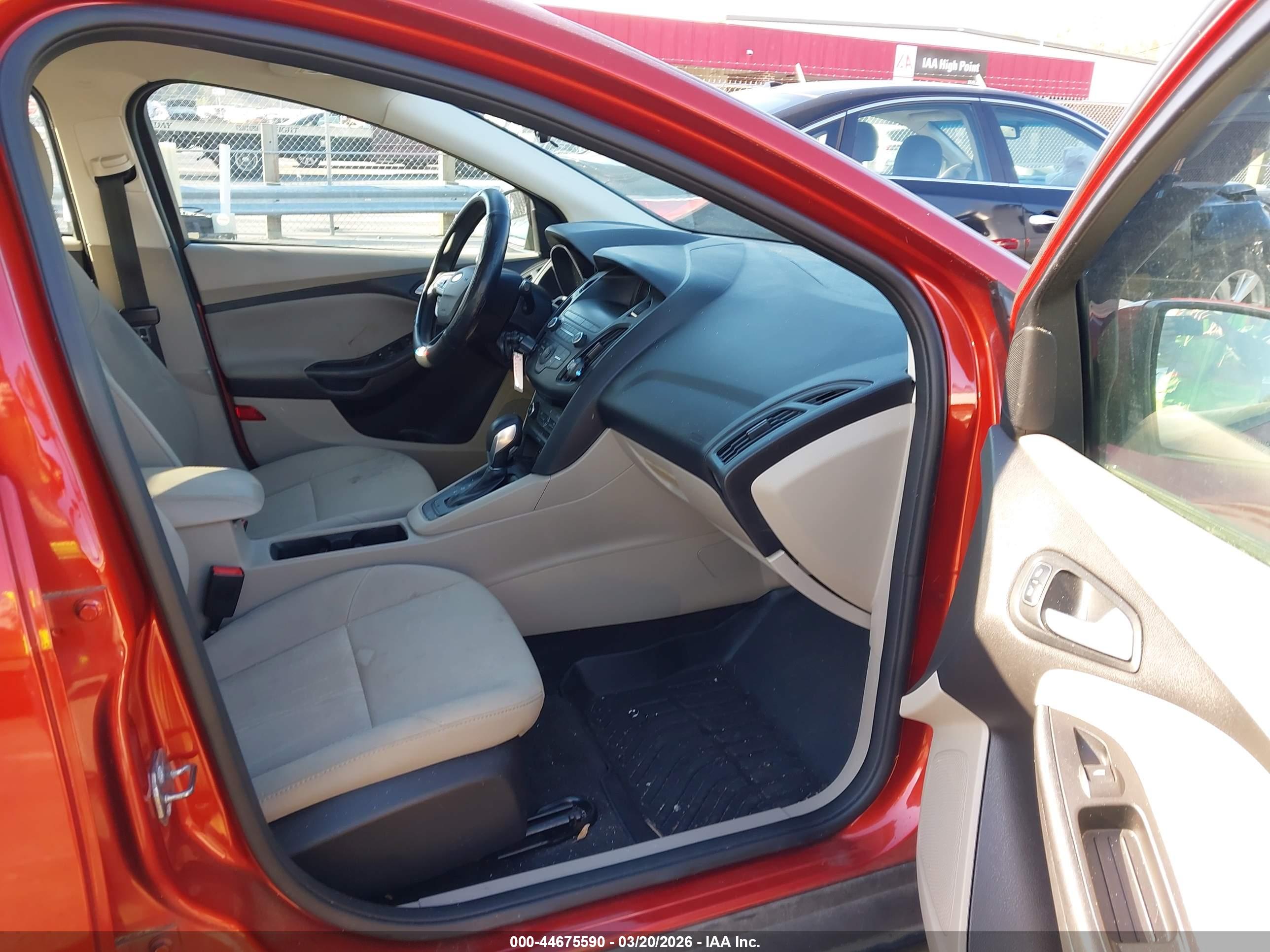FORD FOCUS image 5