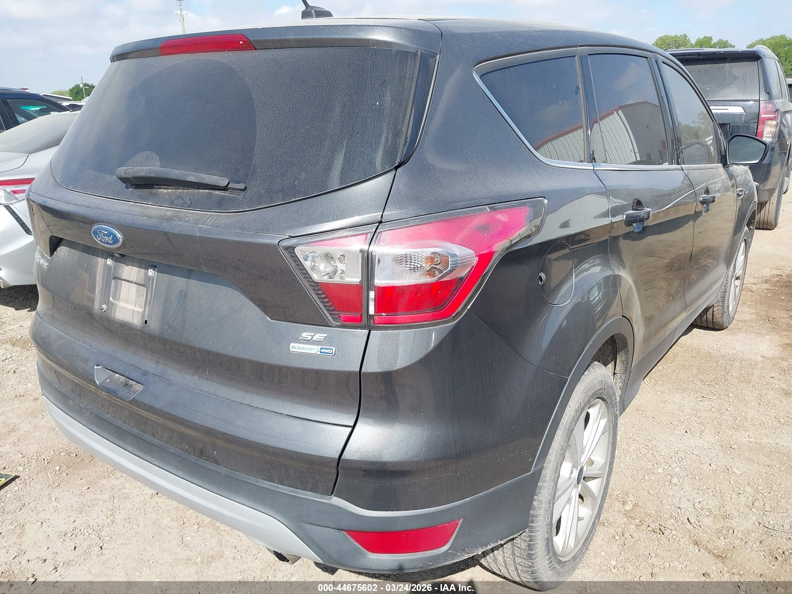 FORD ESCAPE image 4