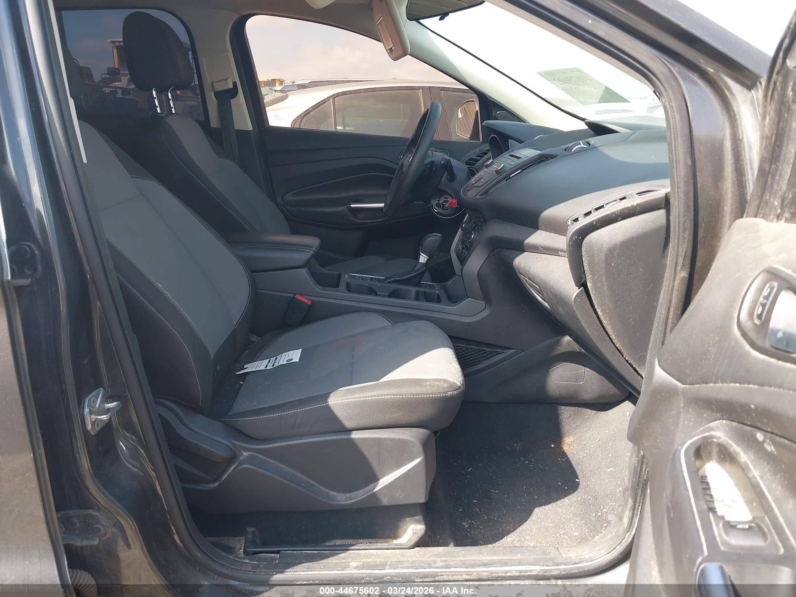FORD ESCAPE image 5