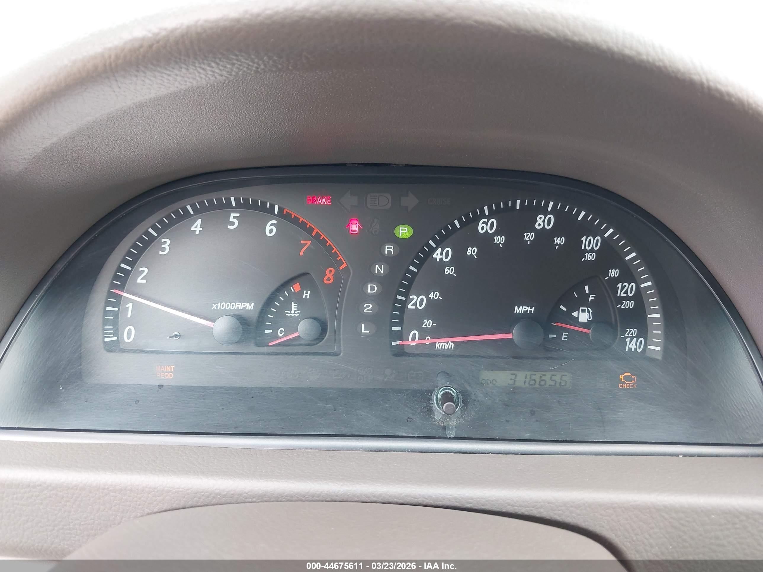 TOYOTA CAMRY image 7