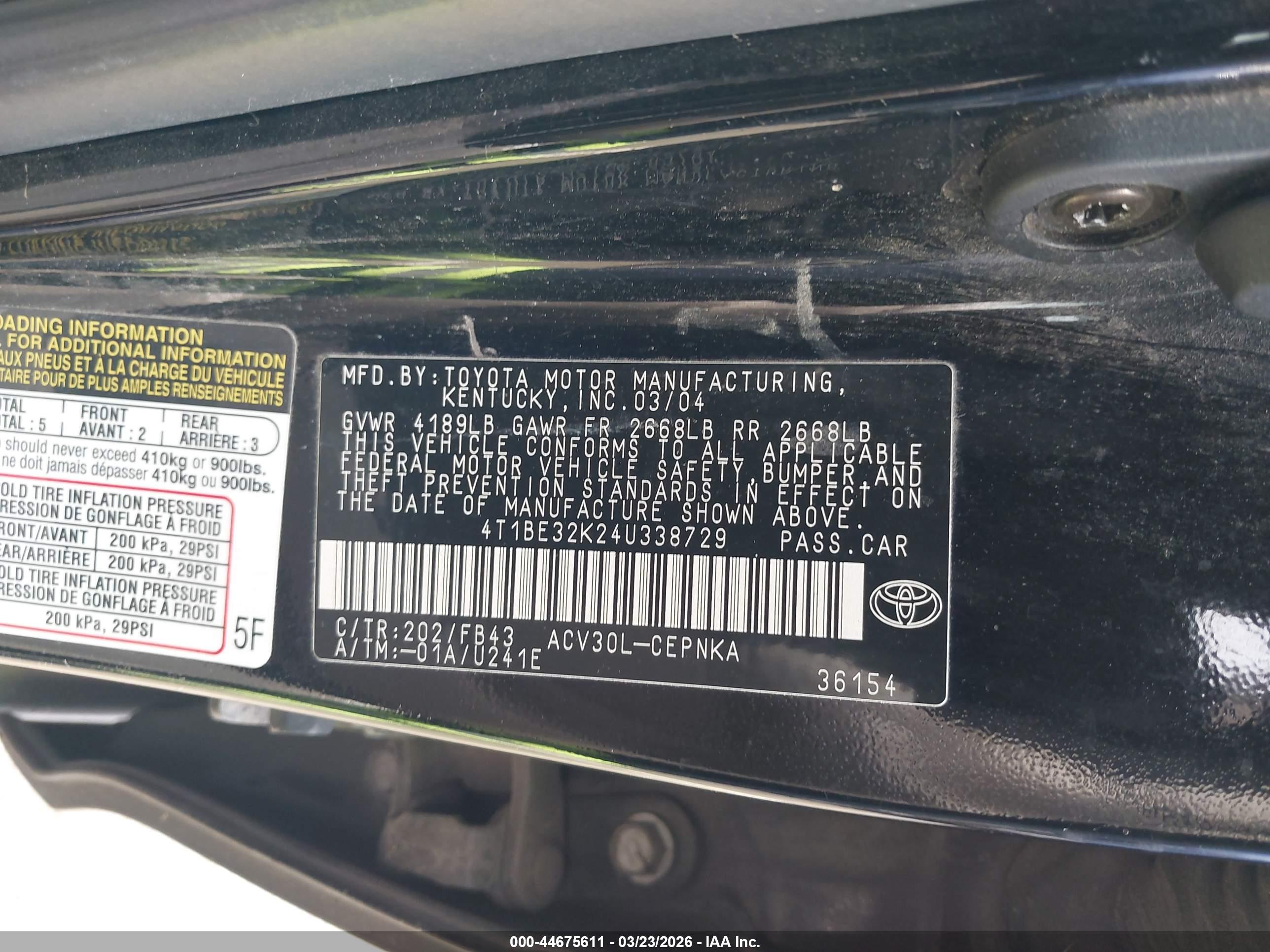 TOYOTA CAMRY image 9
