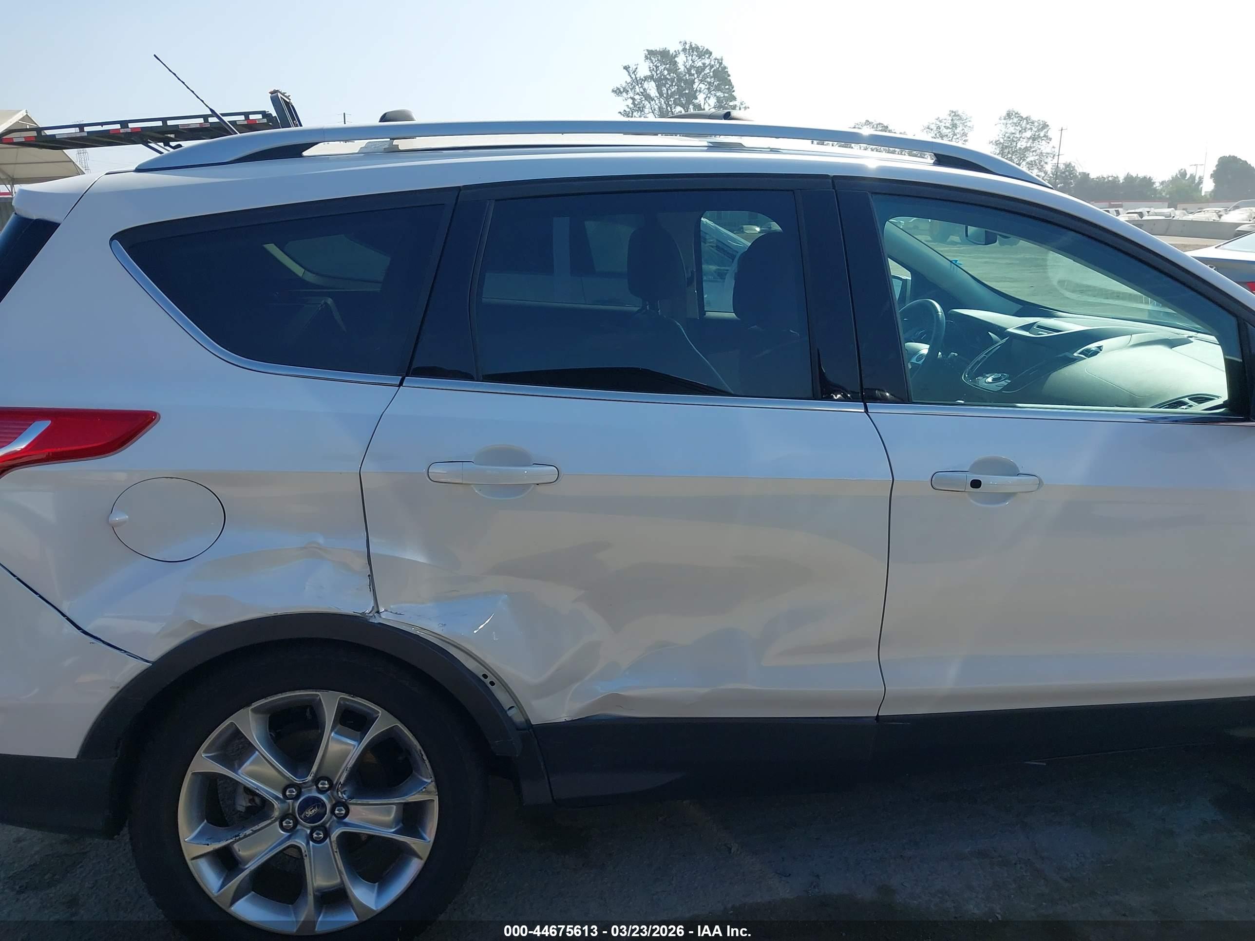 FORD ESCAPE image 6