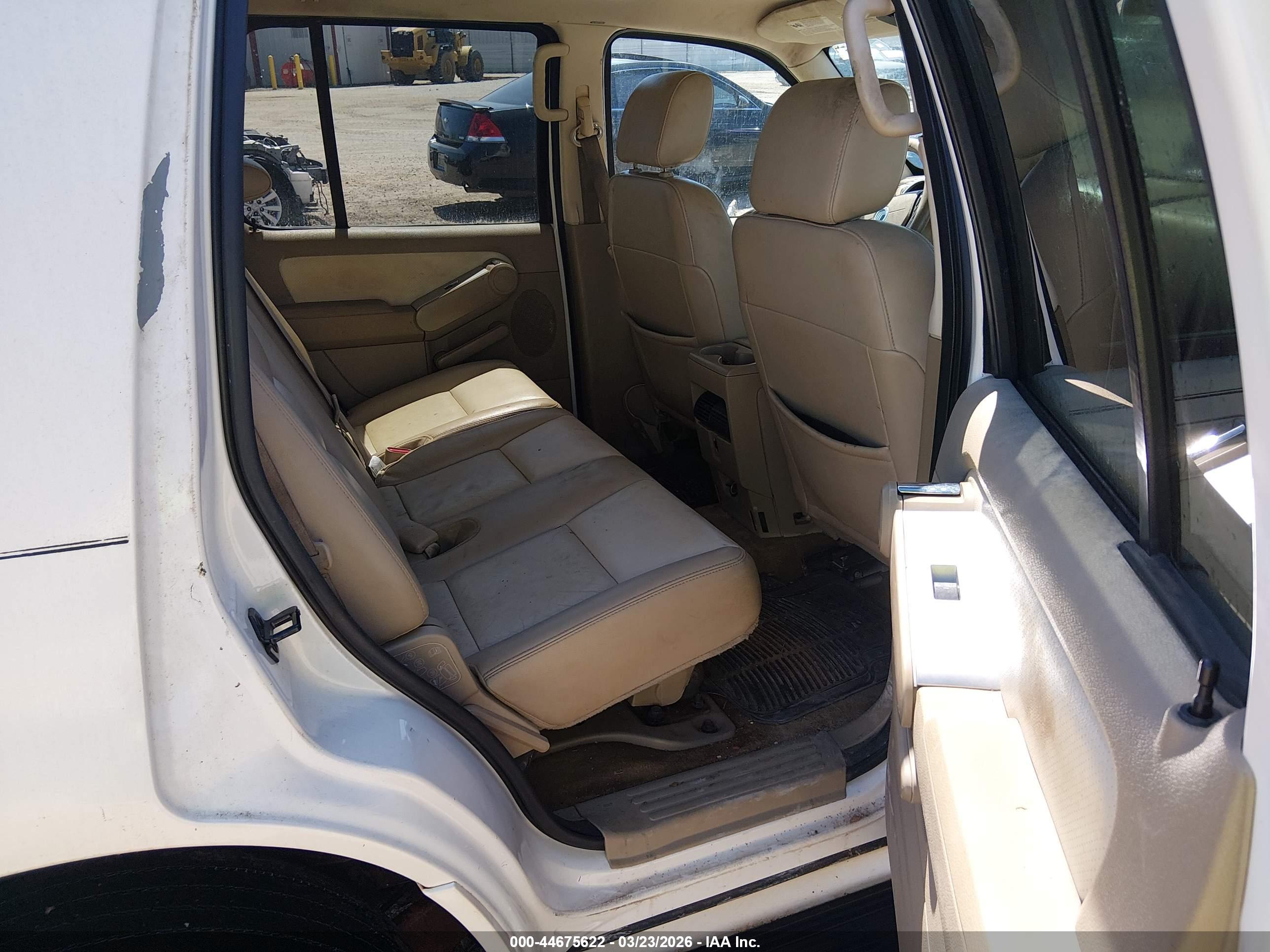 MERCURY MOUNTAINEER image 8