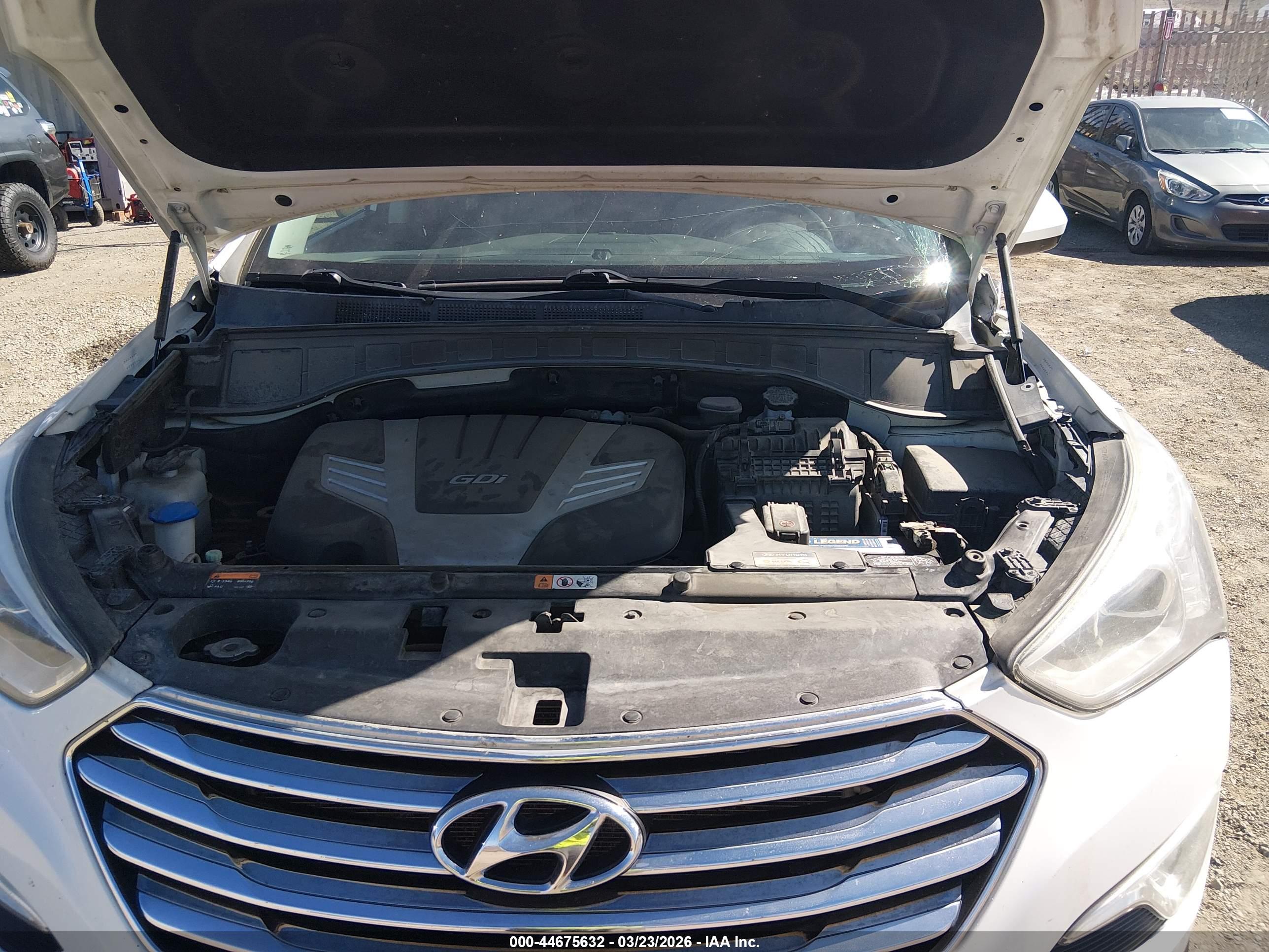 HYUNDAI SANTA image 10