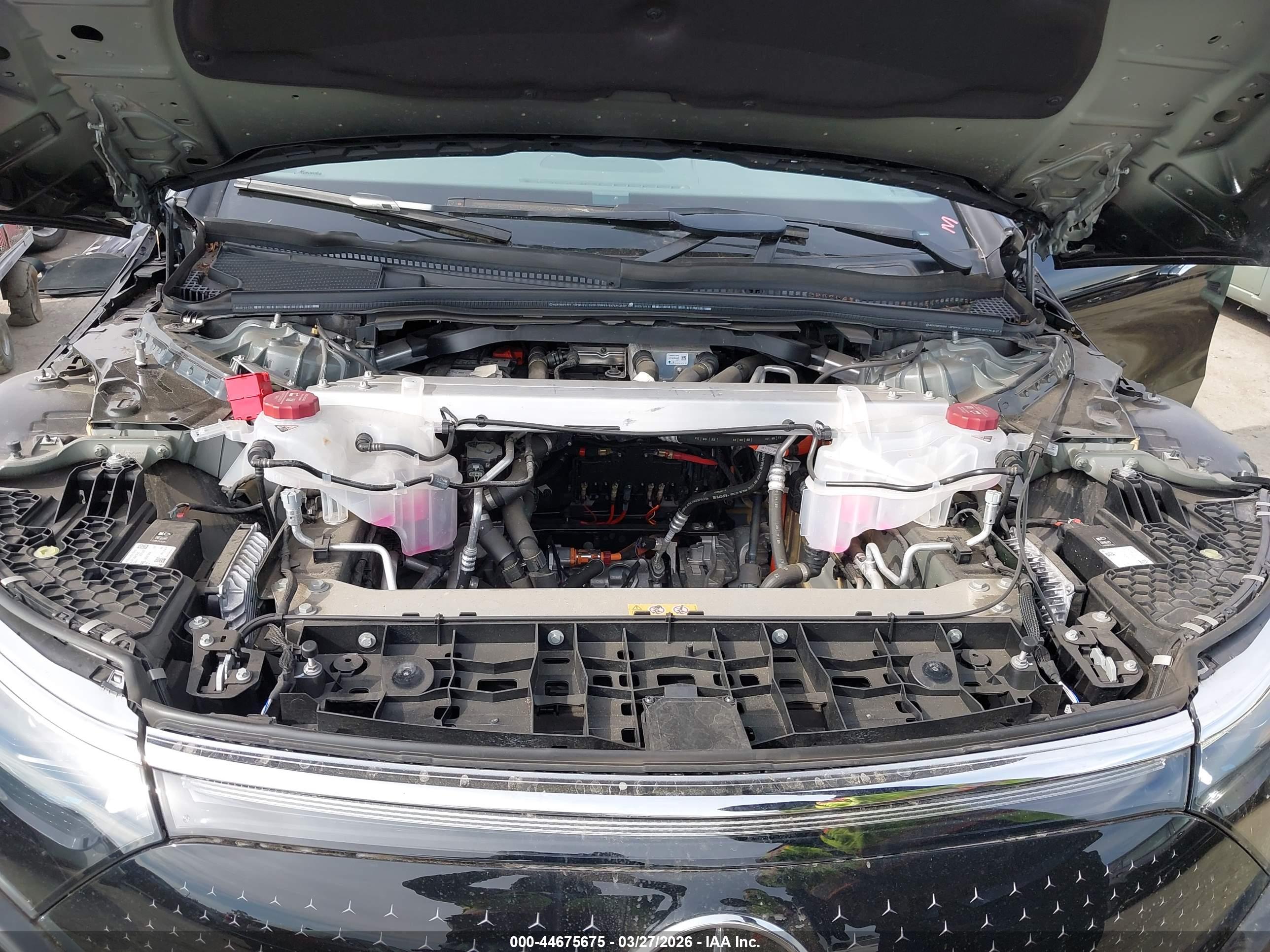MERCEDES-BENZ EQS image 10