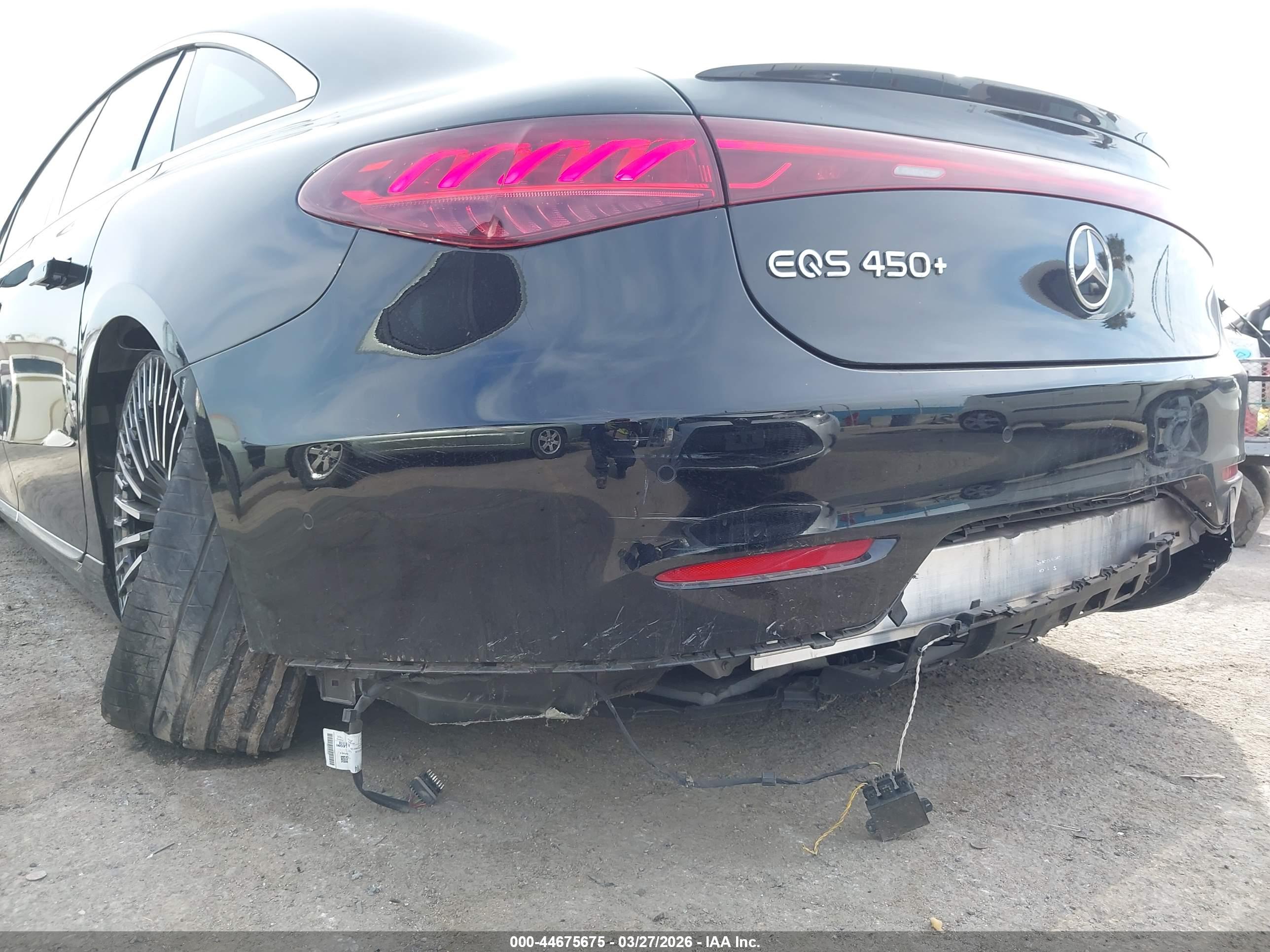 MERCEDES-BENZ EQS image 6