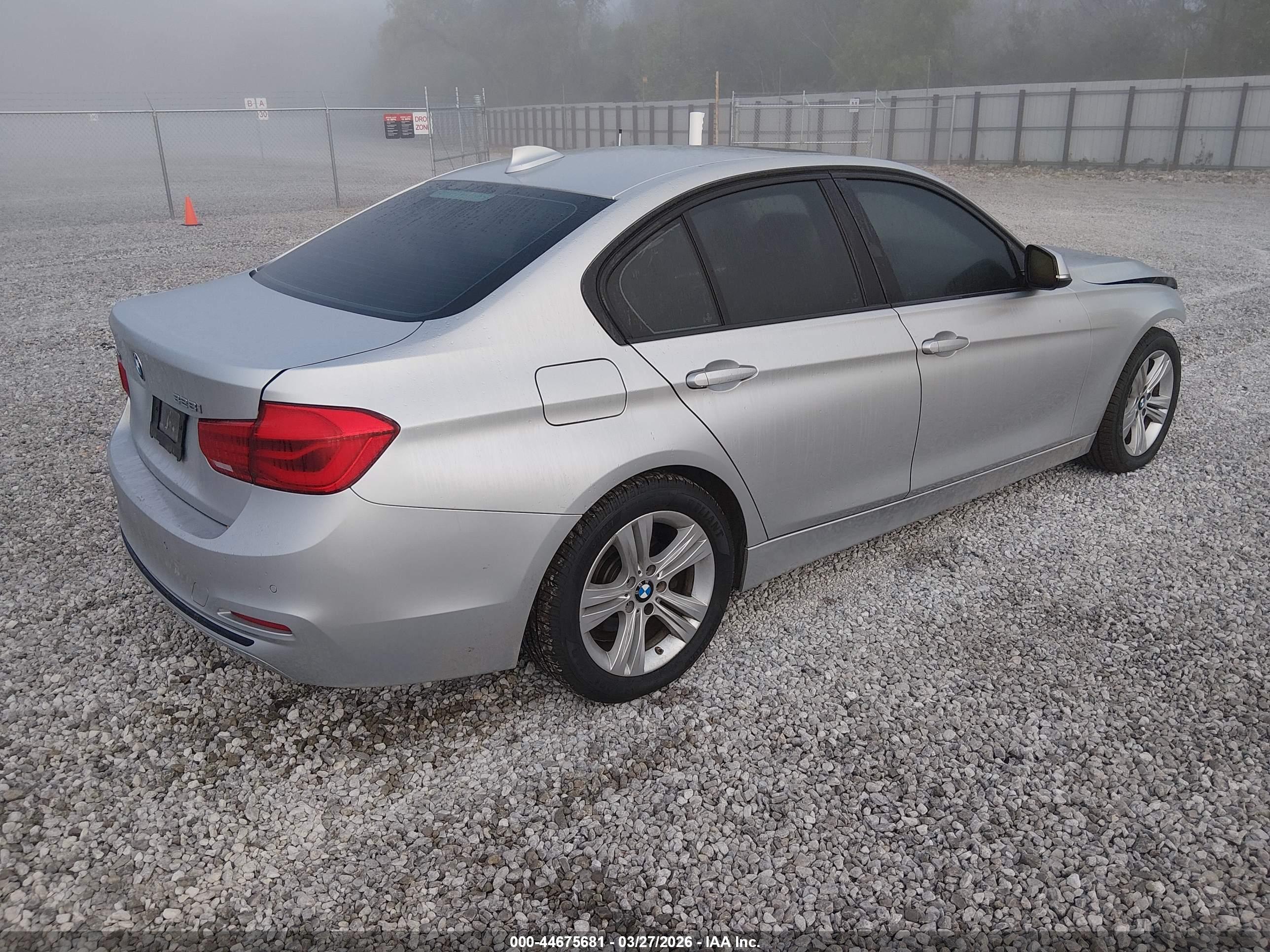 BMW 328I image 4