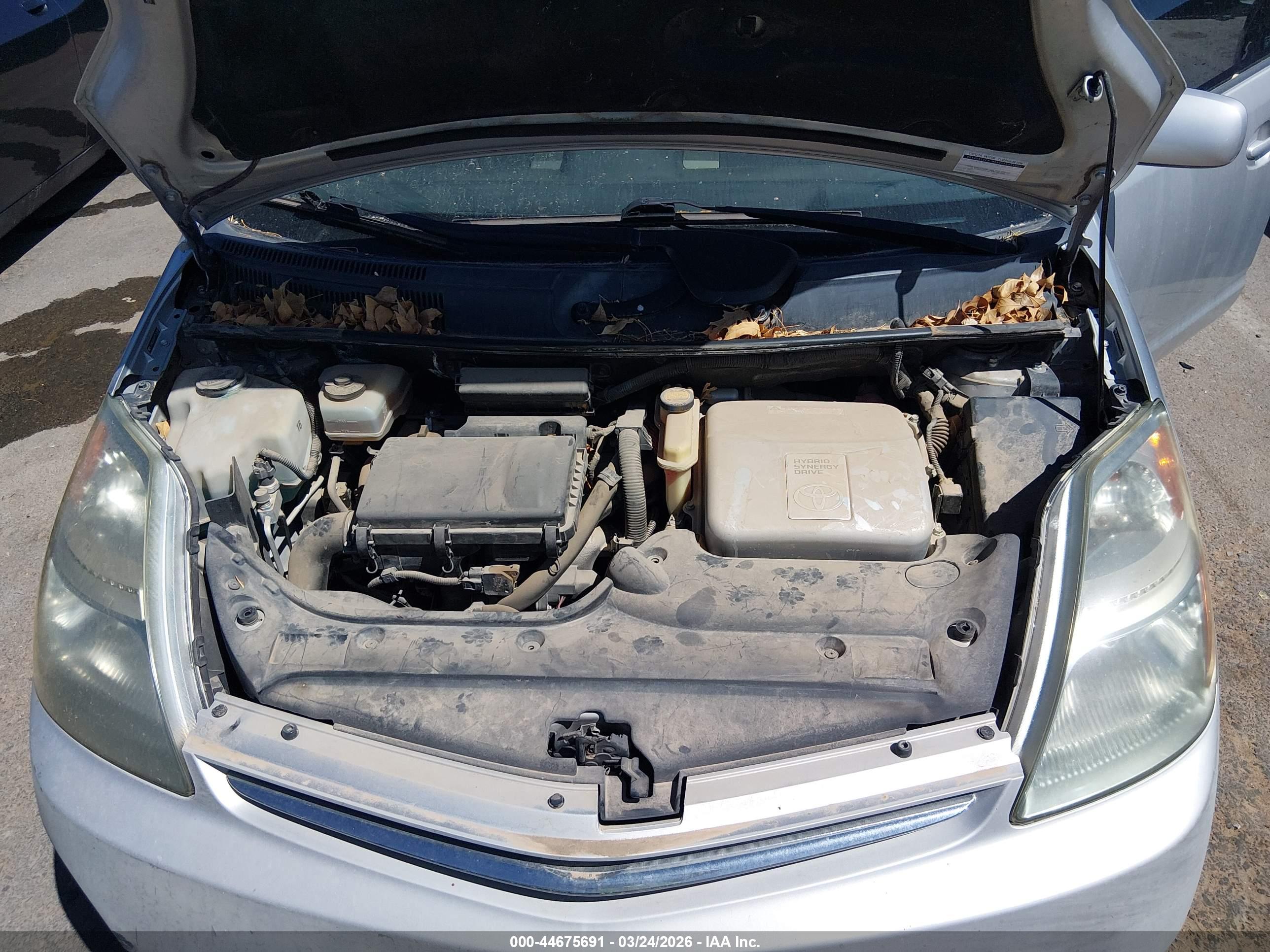 TOYOTA PRIUS image 10