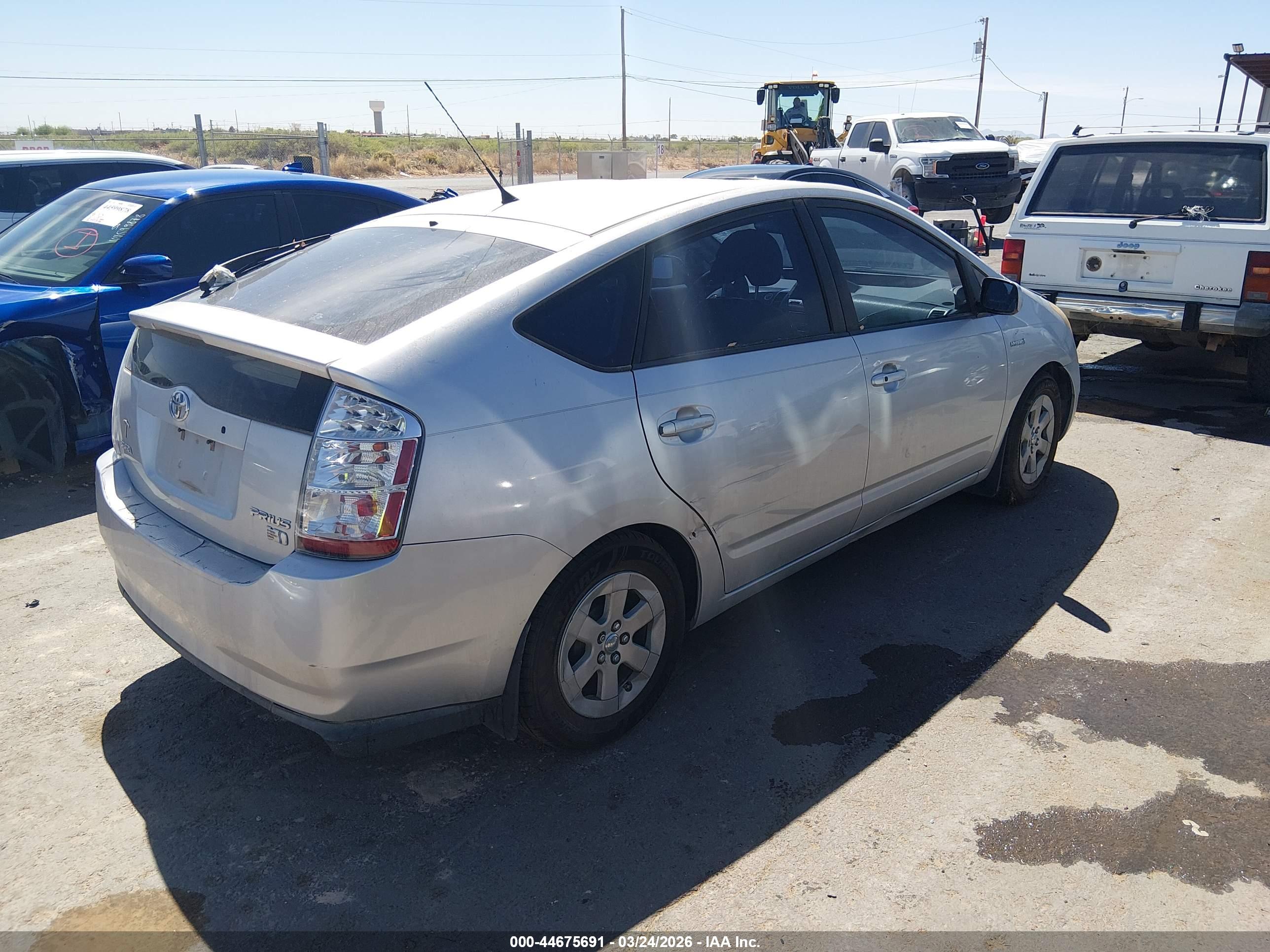 TOYOTA PRIUS image 4