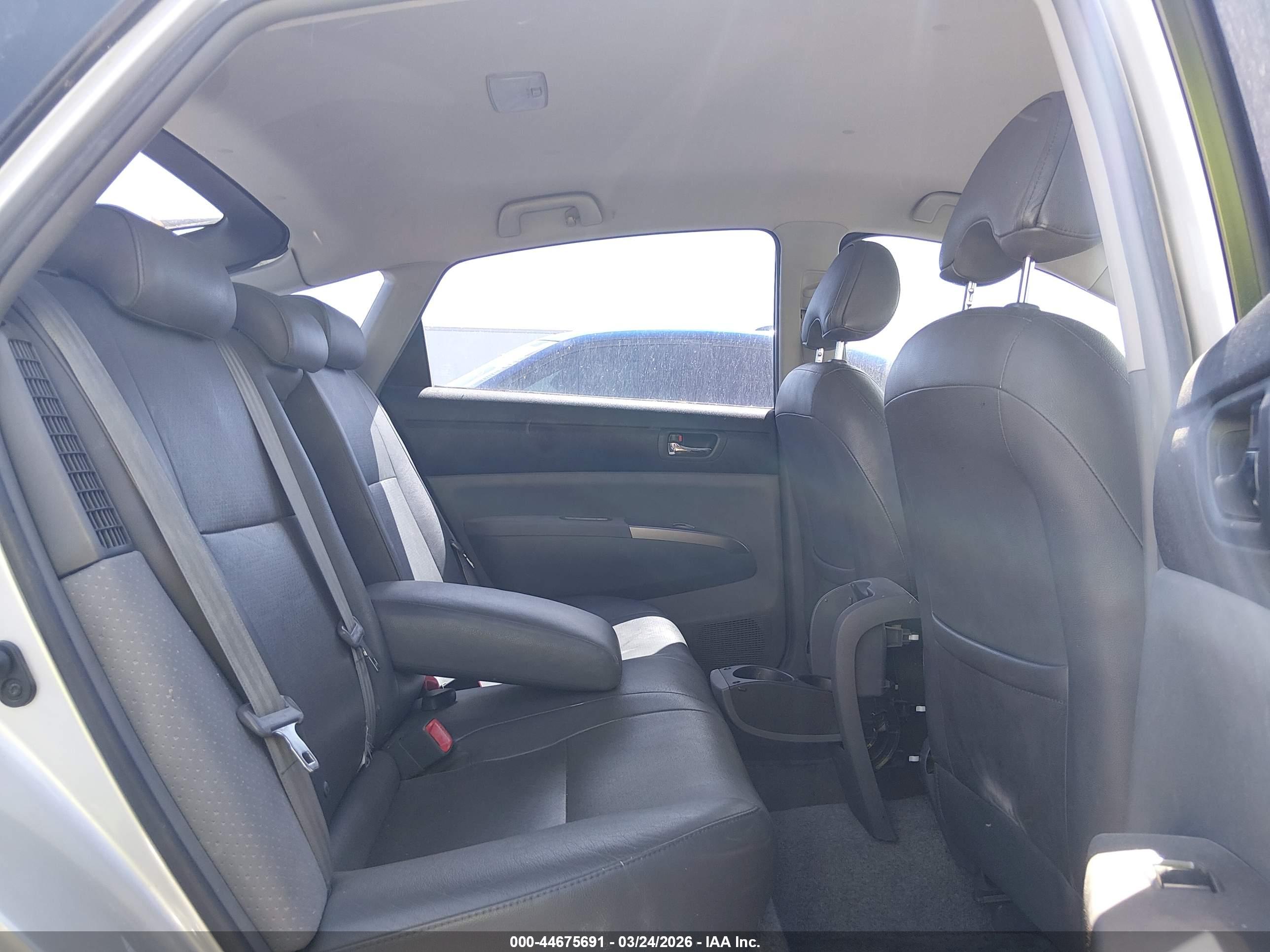 TOYOTA PRIUS image 8