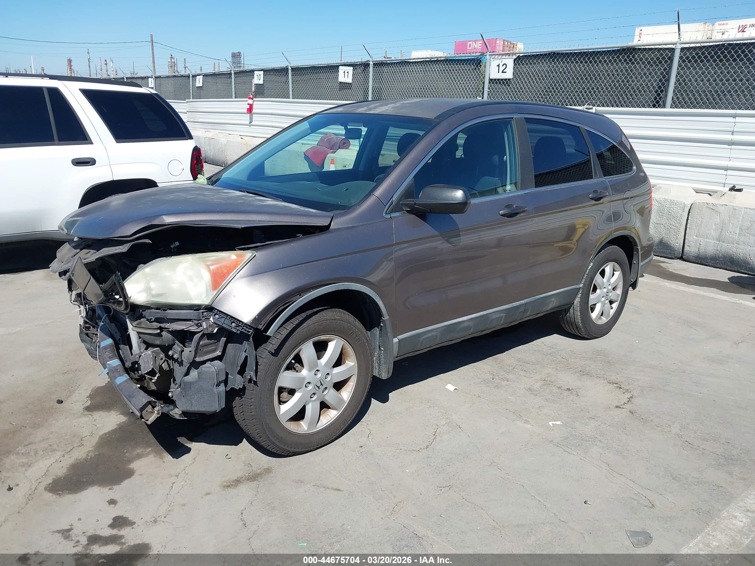 HONDA CR-V image 2