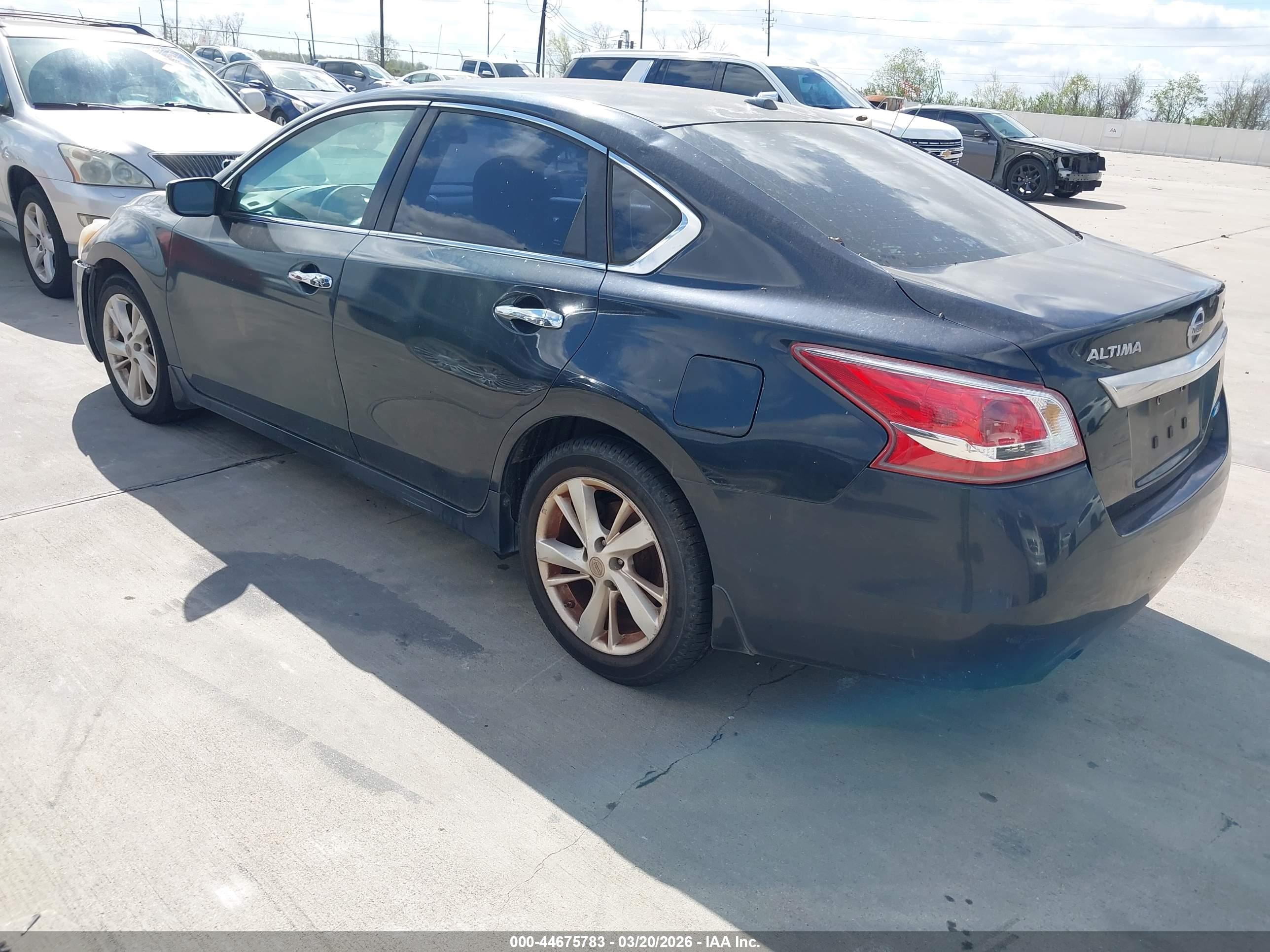 NISSAN ALTIMA image 3