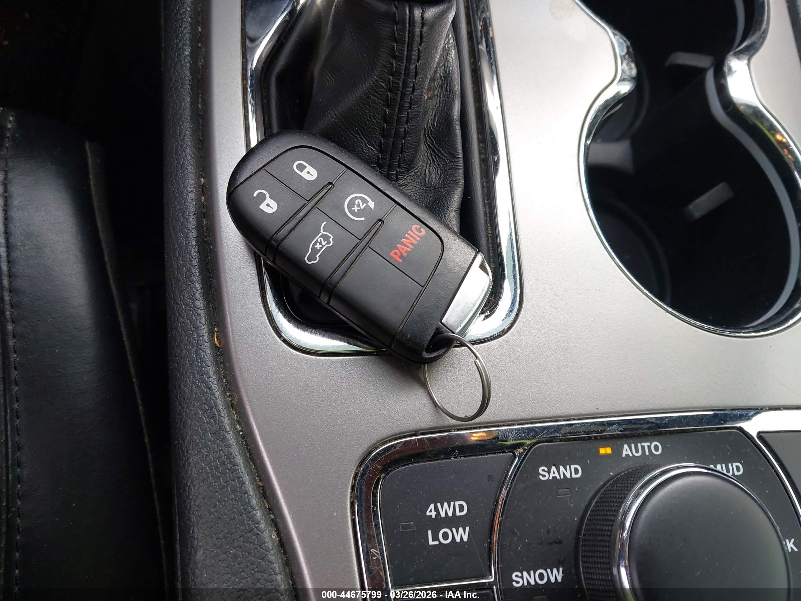 JEEP GRAND image 11