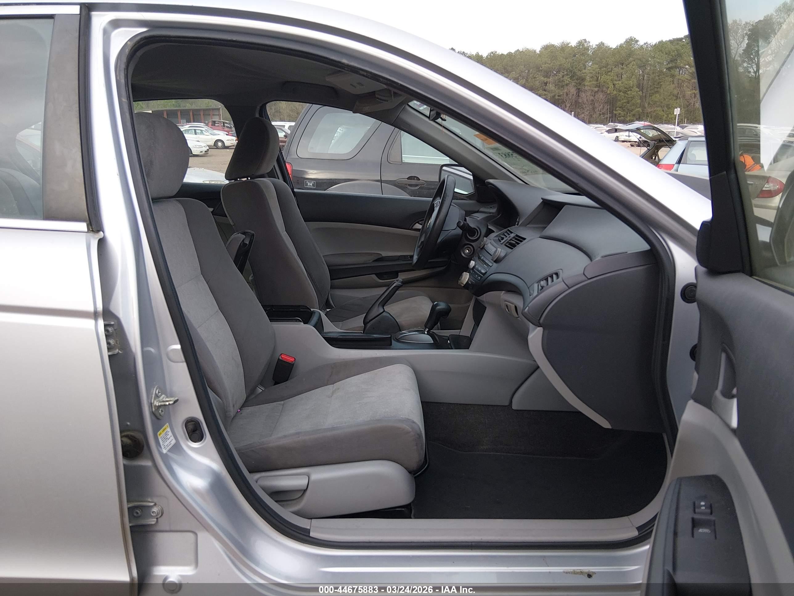 HONDA ACCORD image 5