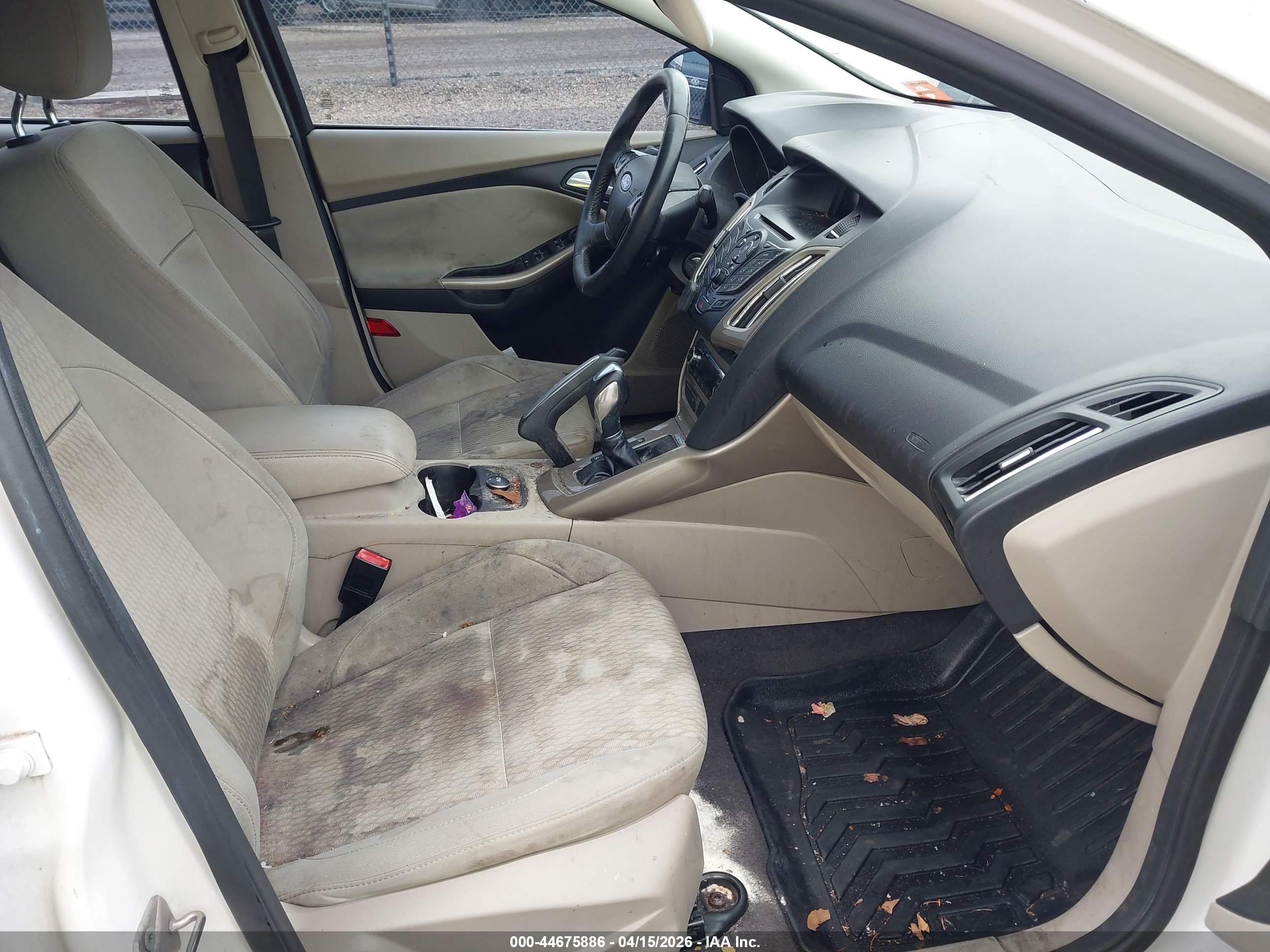 FORD FOCUS image 5